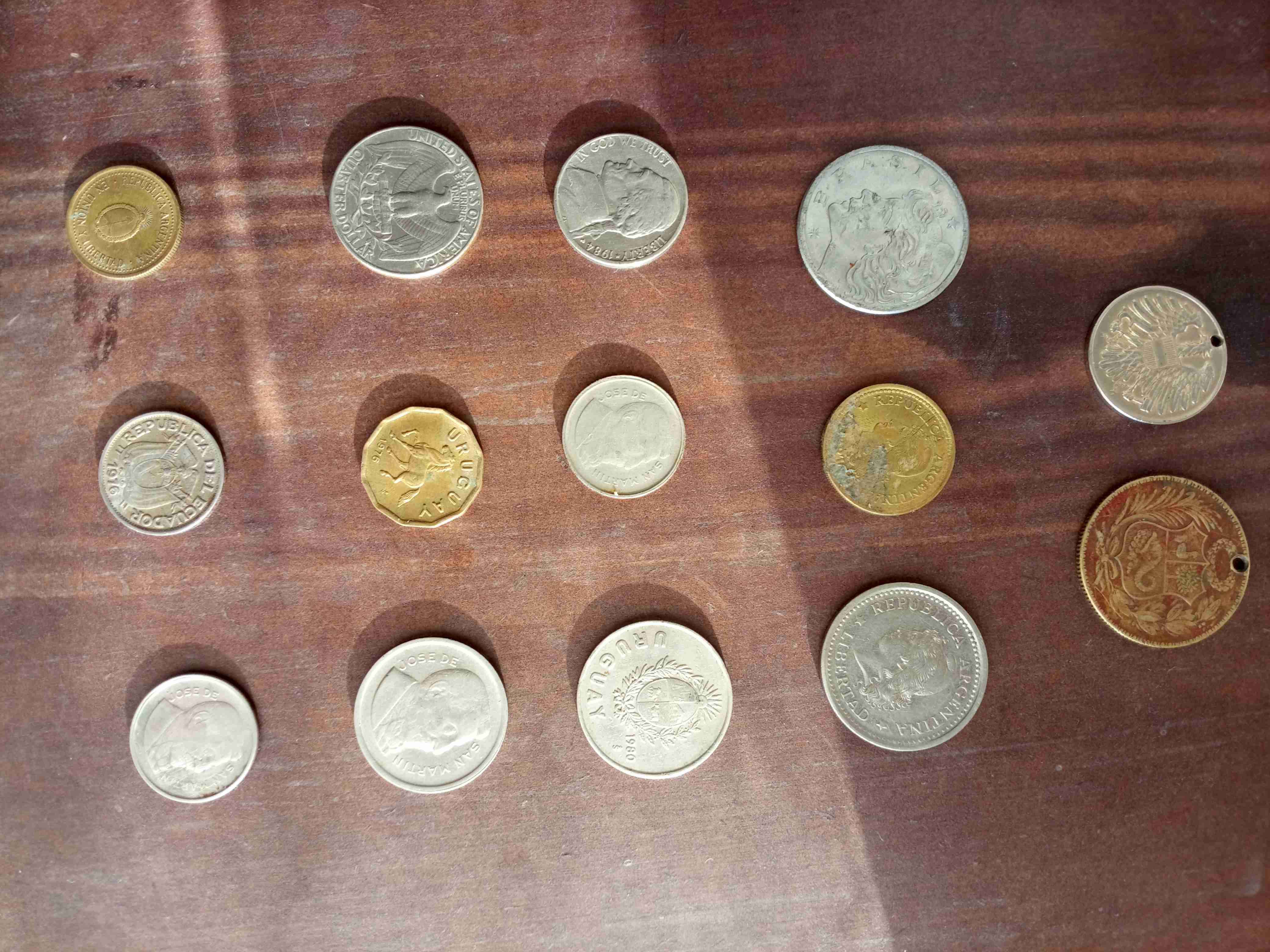 Lote de monedas antiguas chilenas ropa - 4