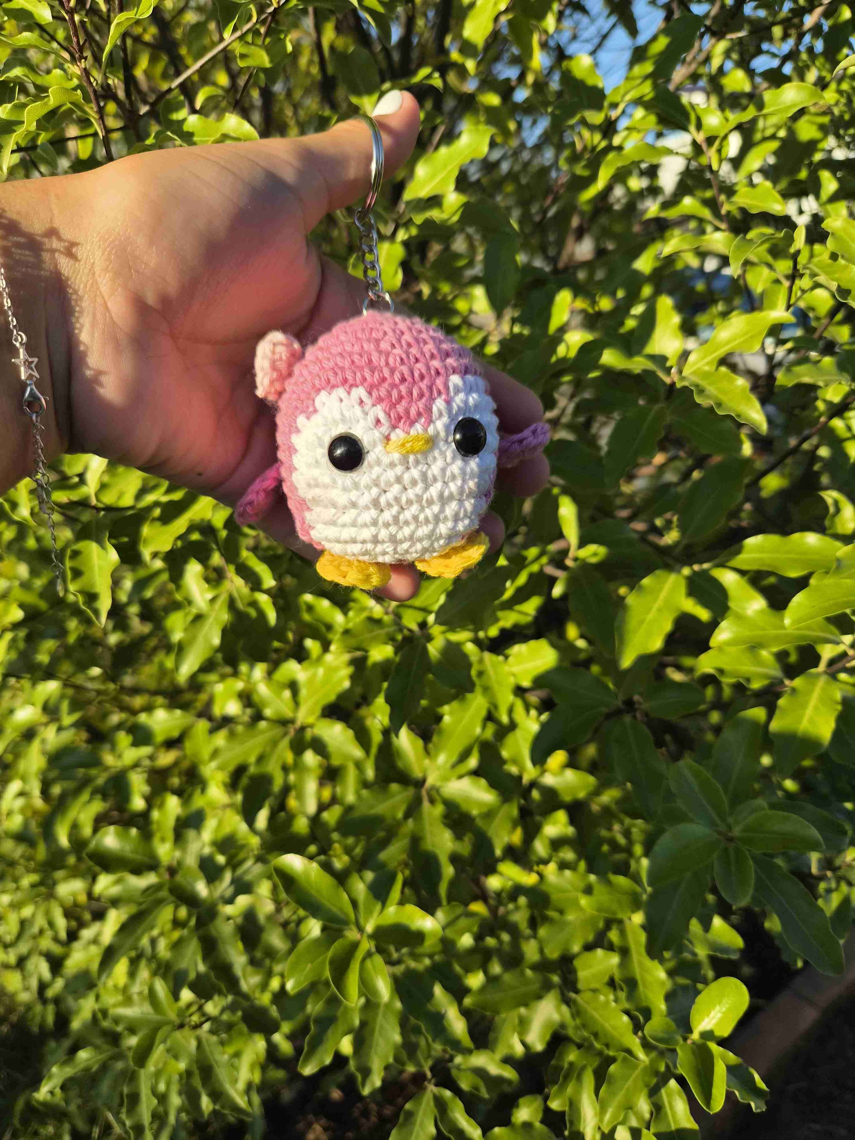 Llavero de amigurumi pingüinos - miniatura 2