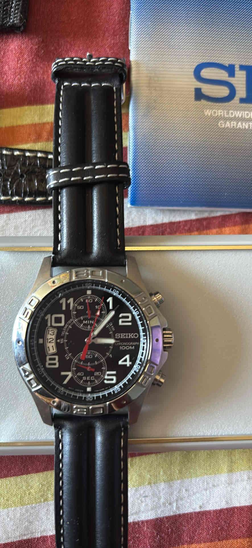 Reloj Seiko cronógrafo negro