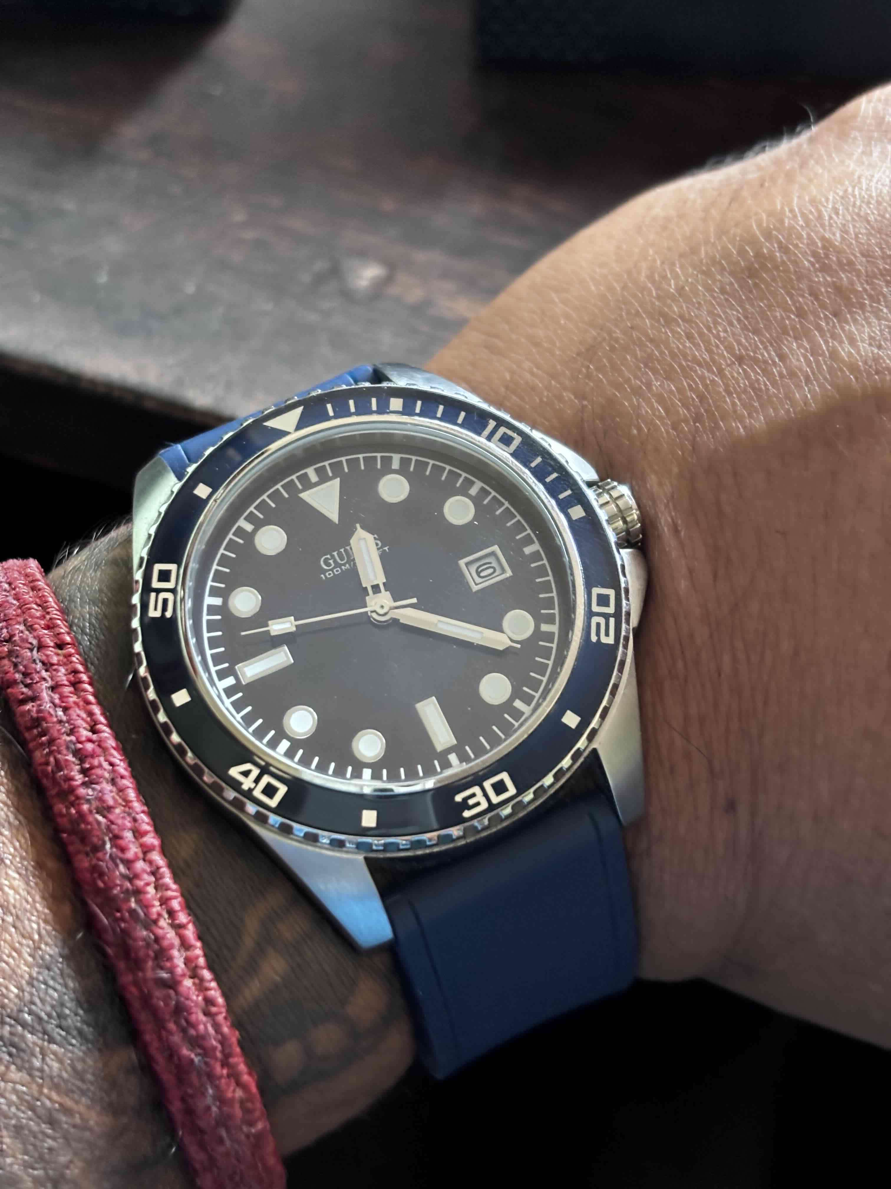 Reloj GUESS de buceo azul - miniatura 2