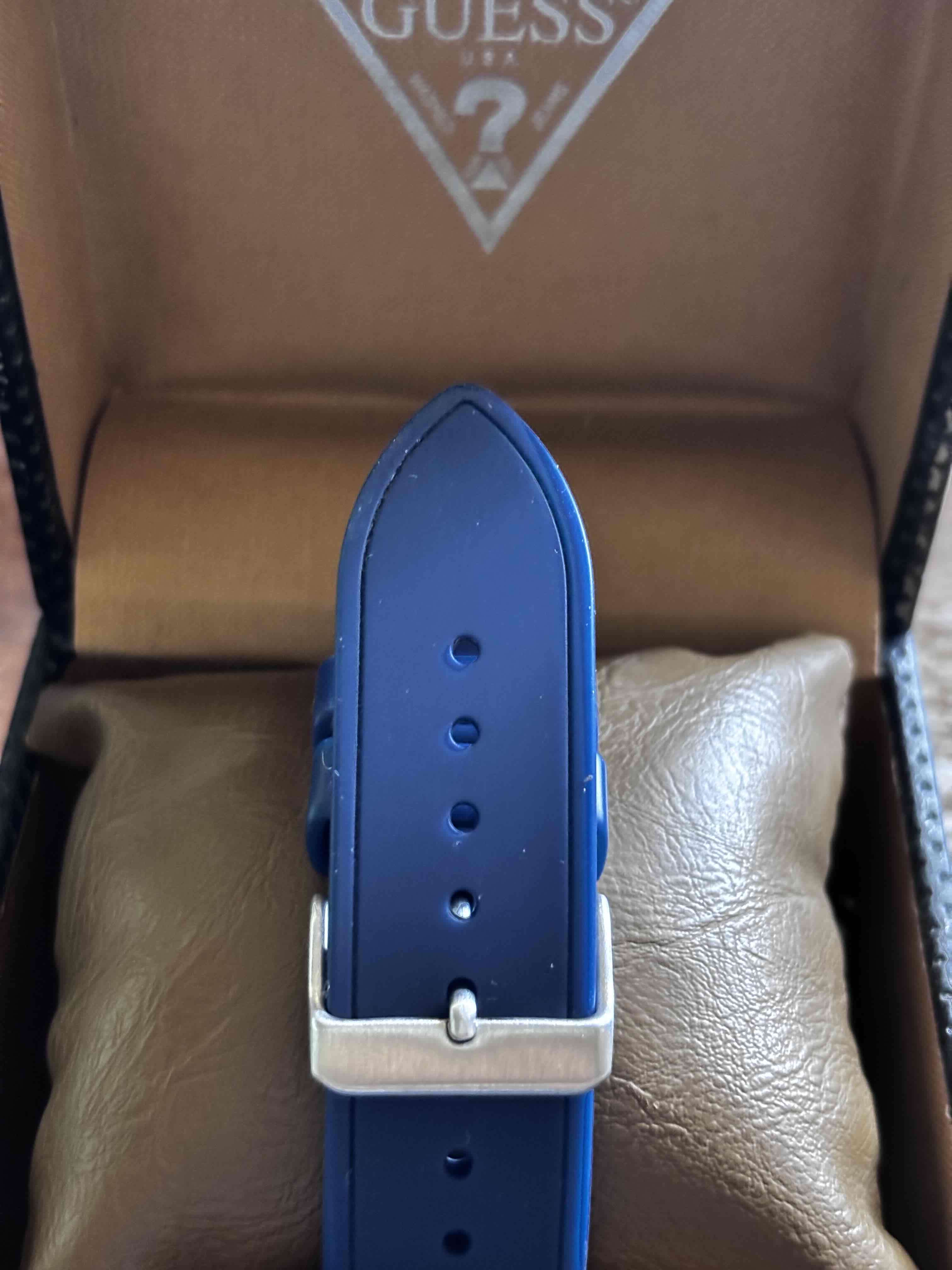 Reloj GUESS de buceo azul - miniatura 3