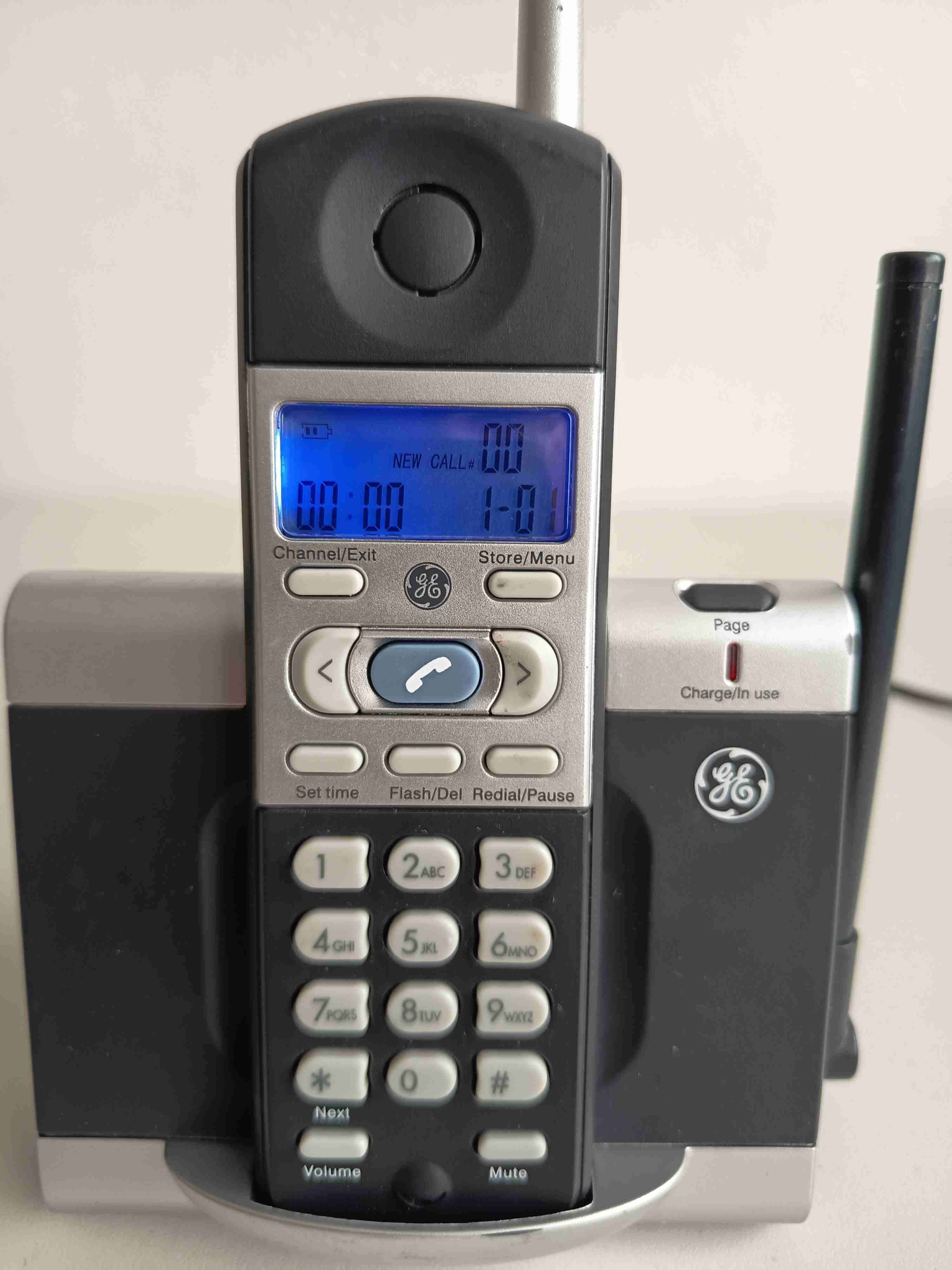 Teléfono inalámbrico con base GE - miniatura 5