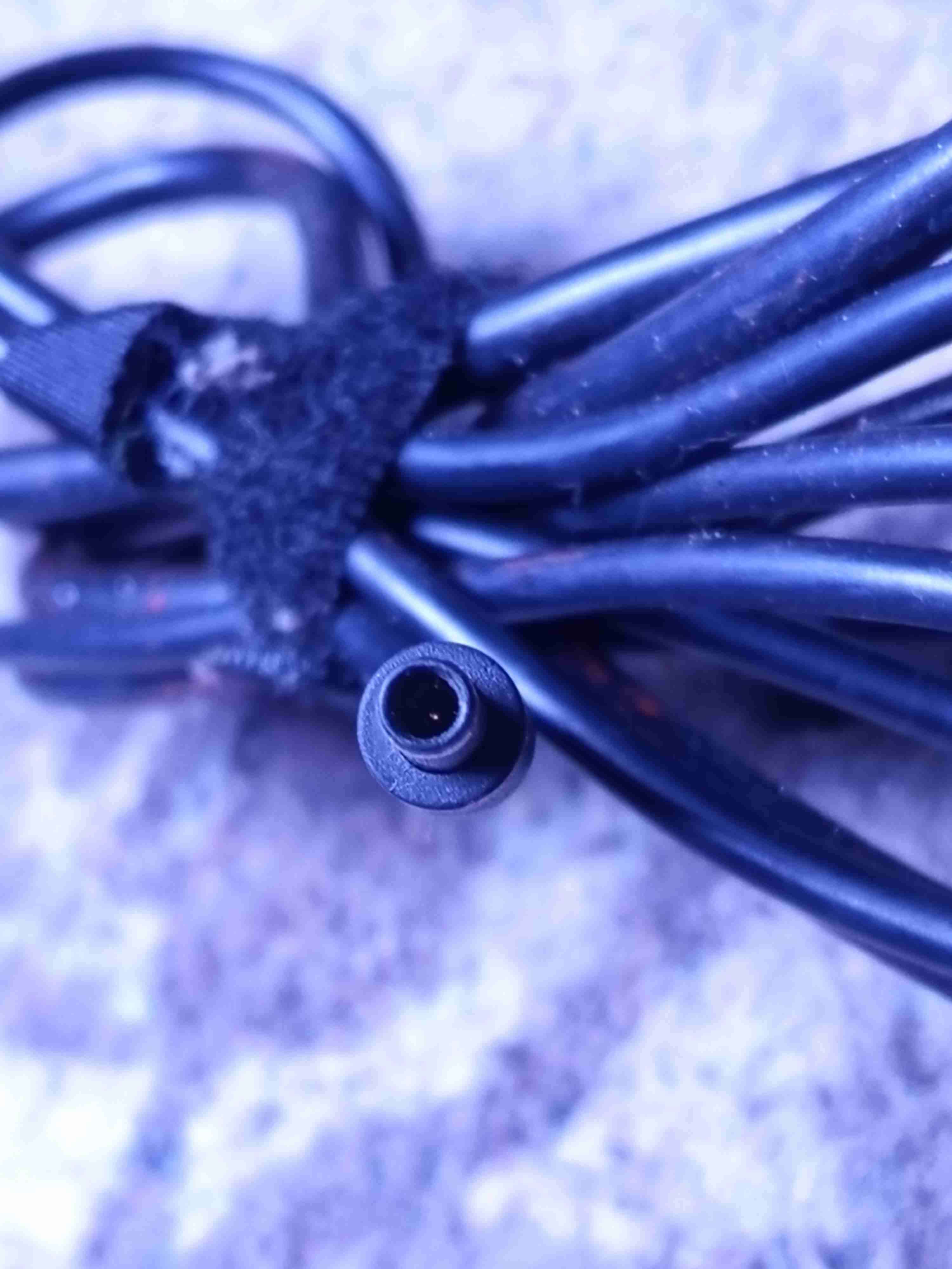 Cargador Dell 45W original punta fina aguja - miniatura 2