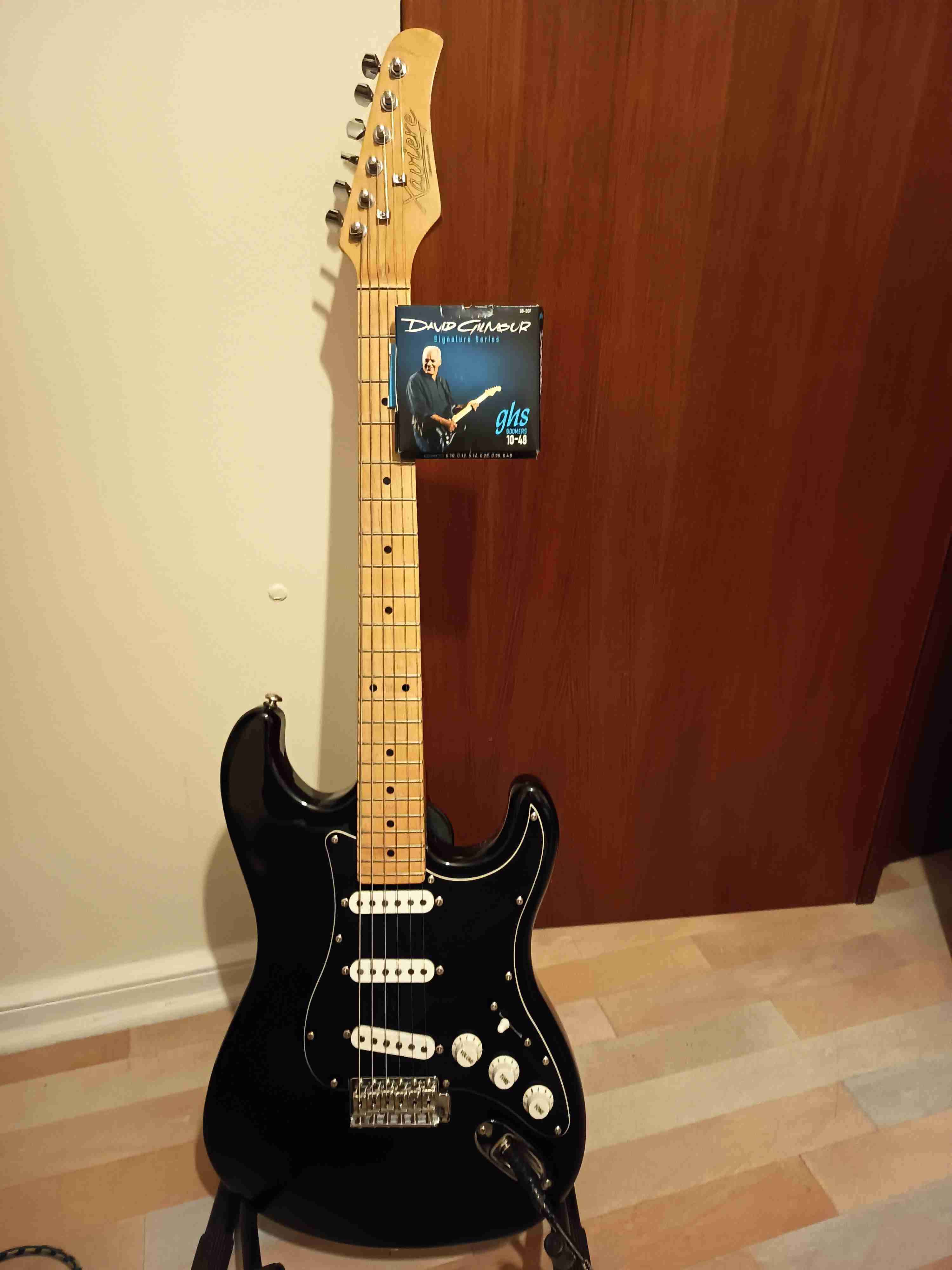 Guitarra eléctrica negra Blackstrat - miniatura 2