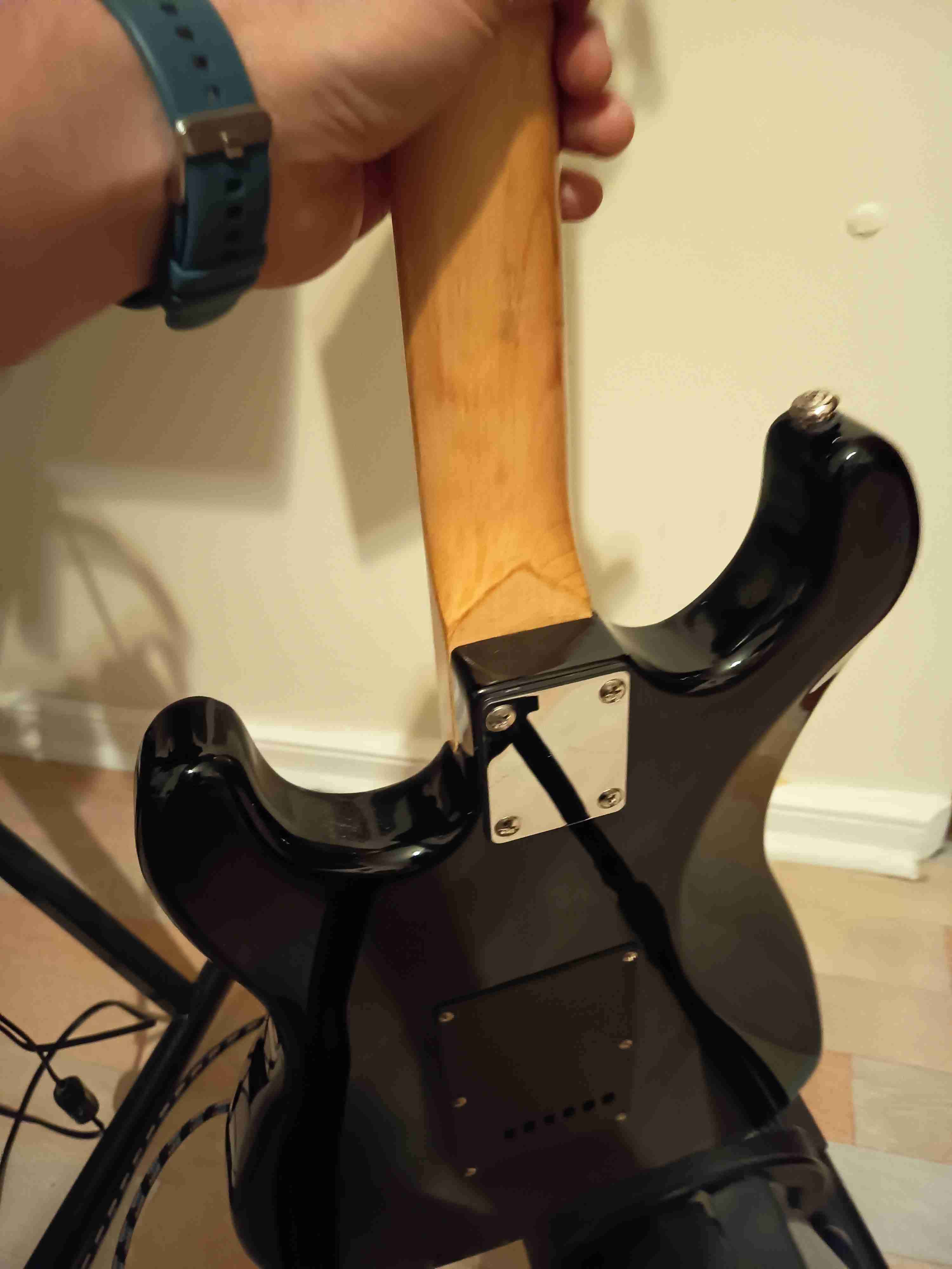 Guitarra eléctrica negra Blackstrat - miniatura 4