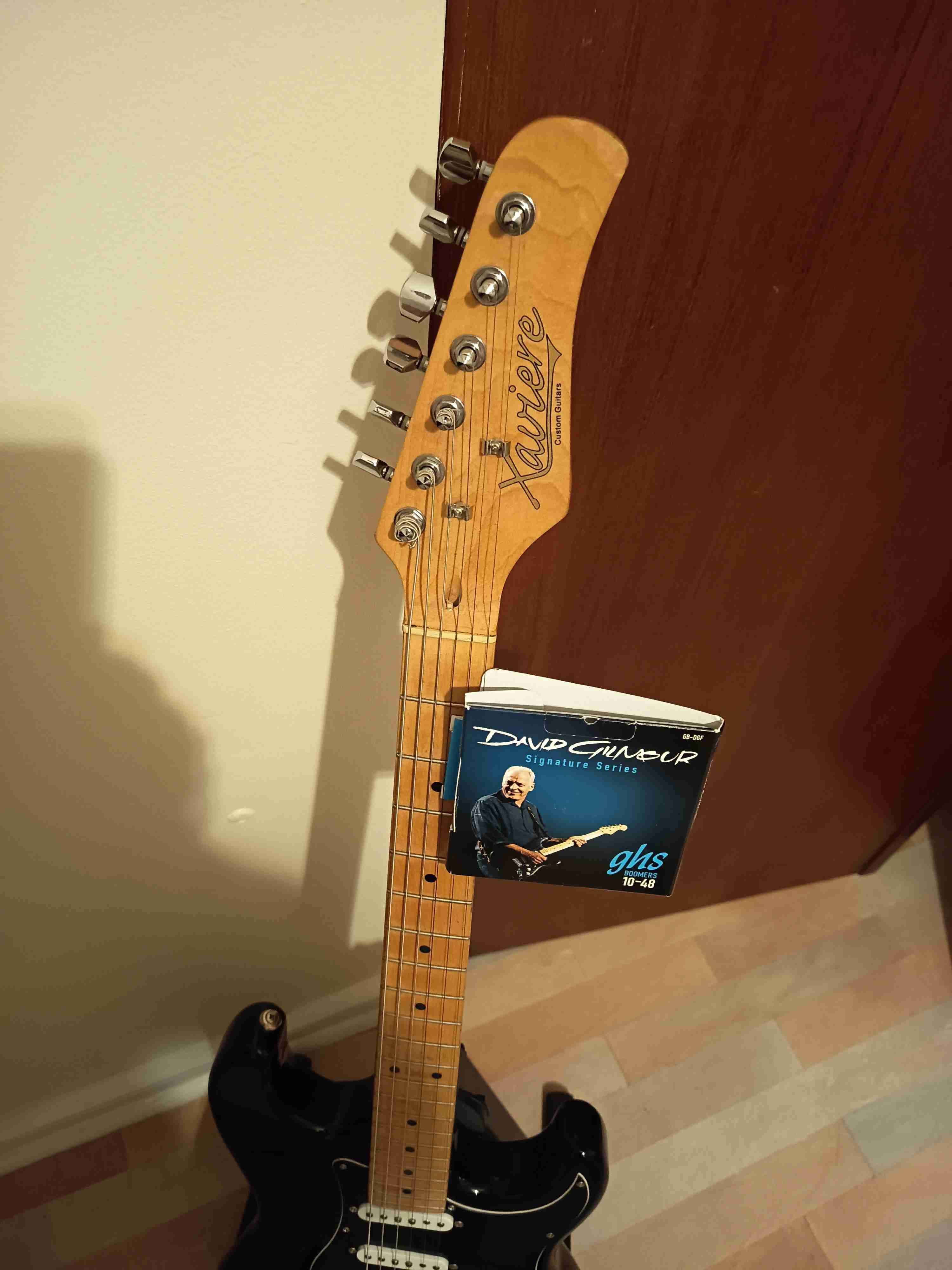 Guitarra eléctrica negra Blackstrat - miniatura 5