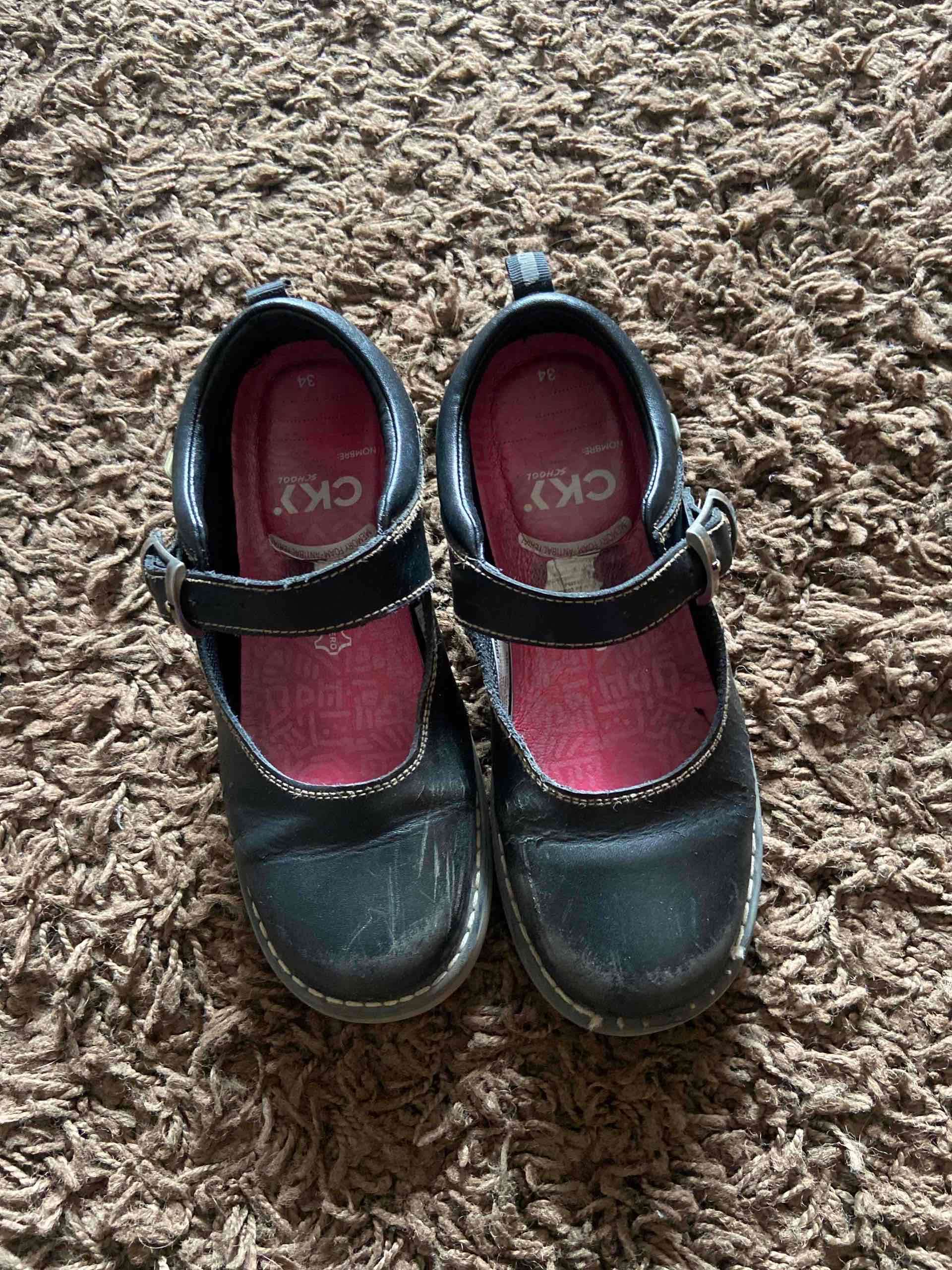 Zapatos de colegio para niña