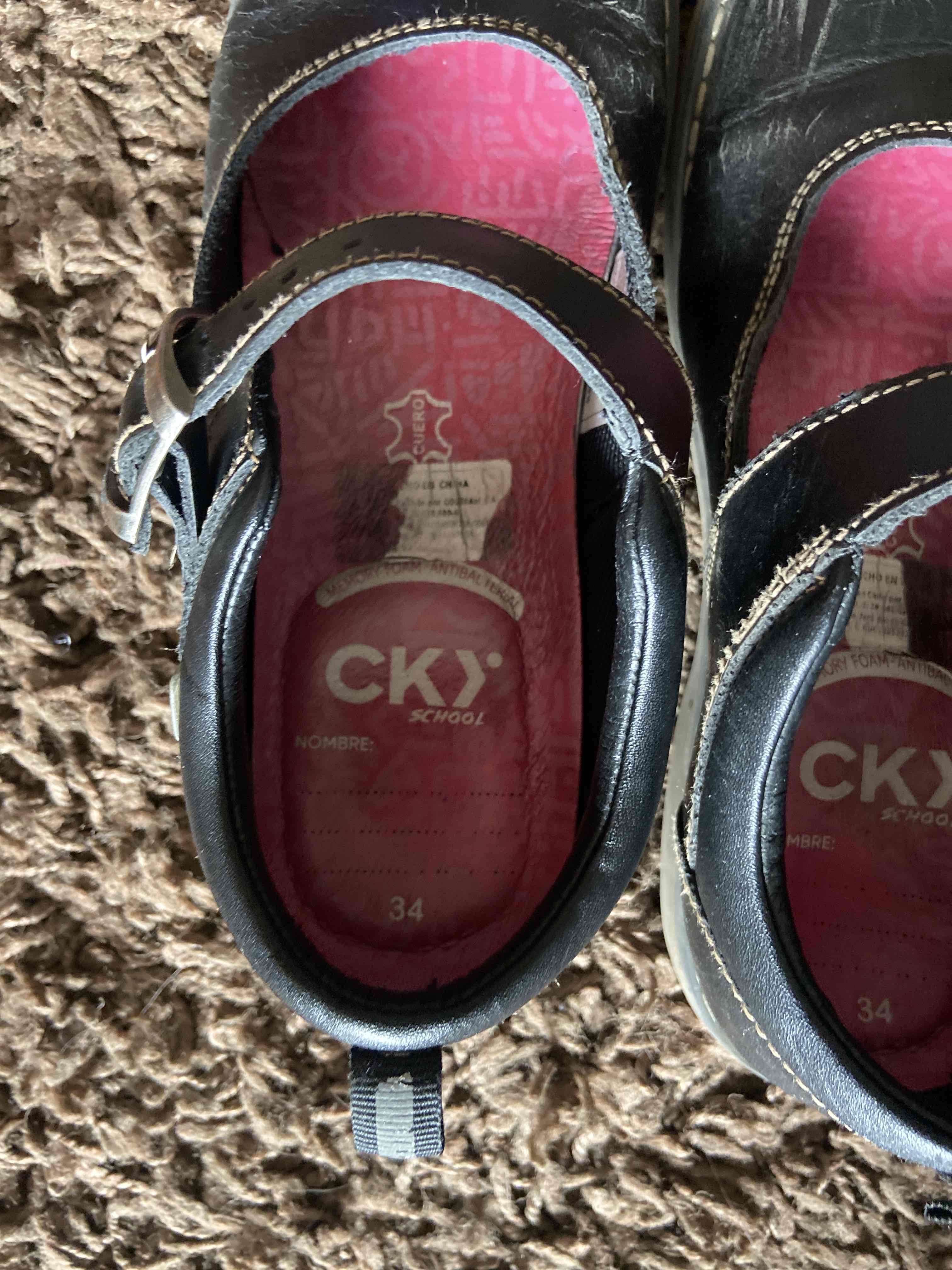 Zapatos de colegio para niña - miniatura 3