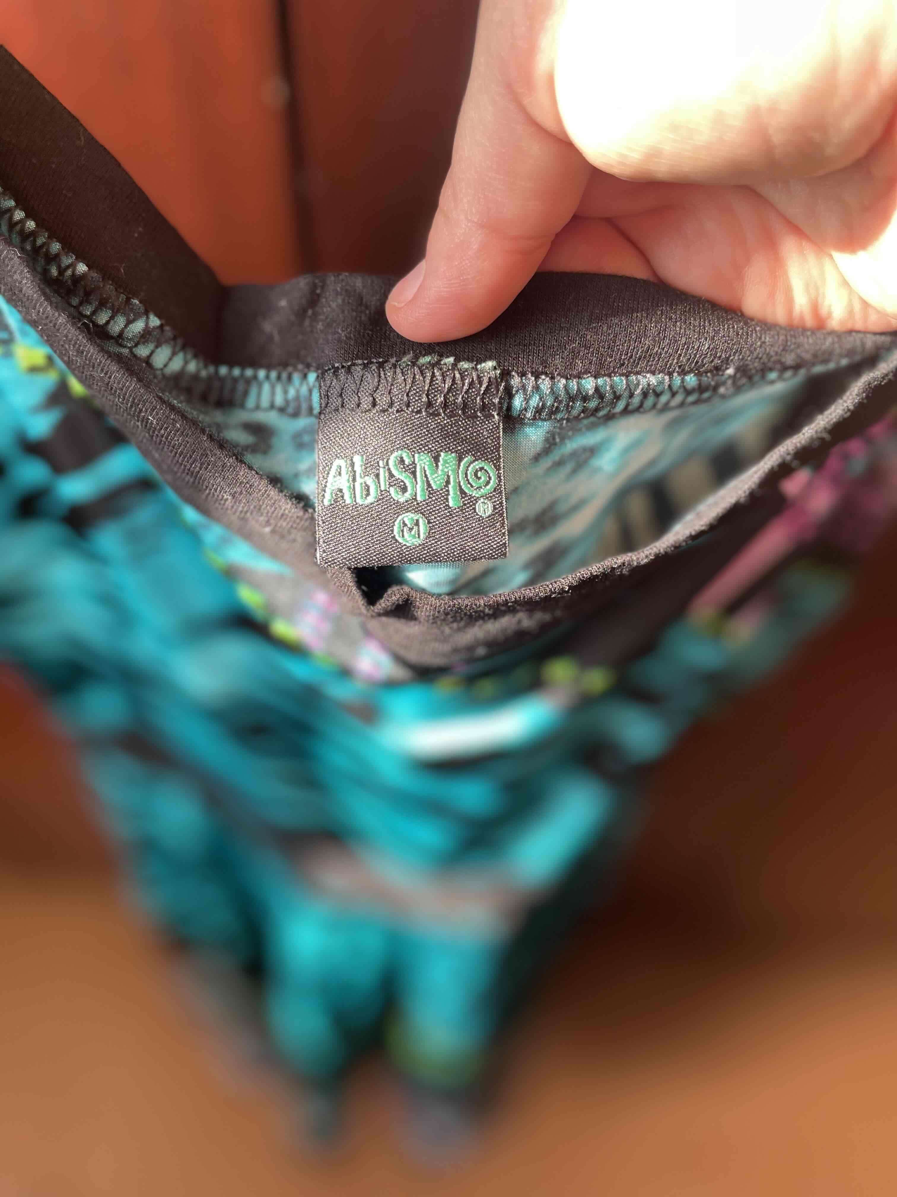 Vestido rojo elegante y de color - miniatura 6