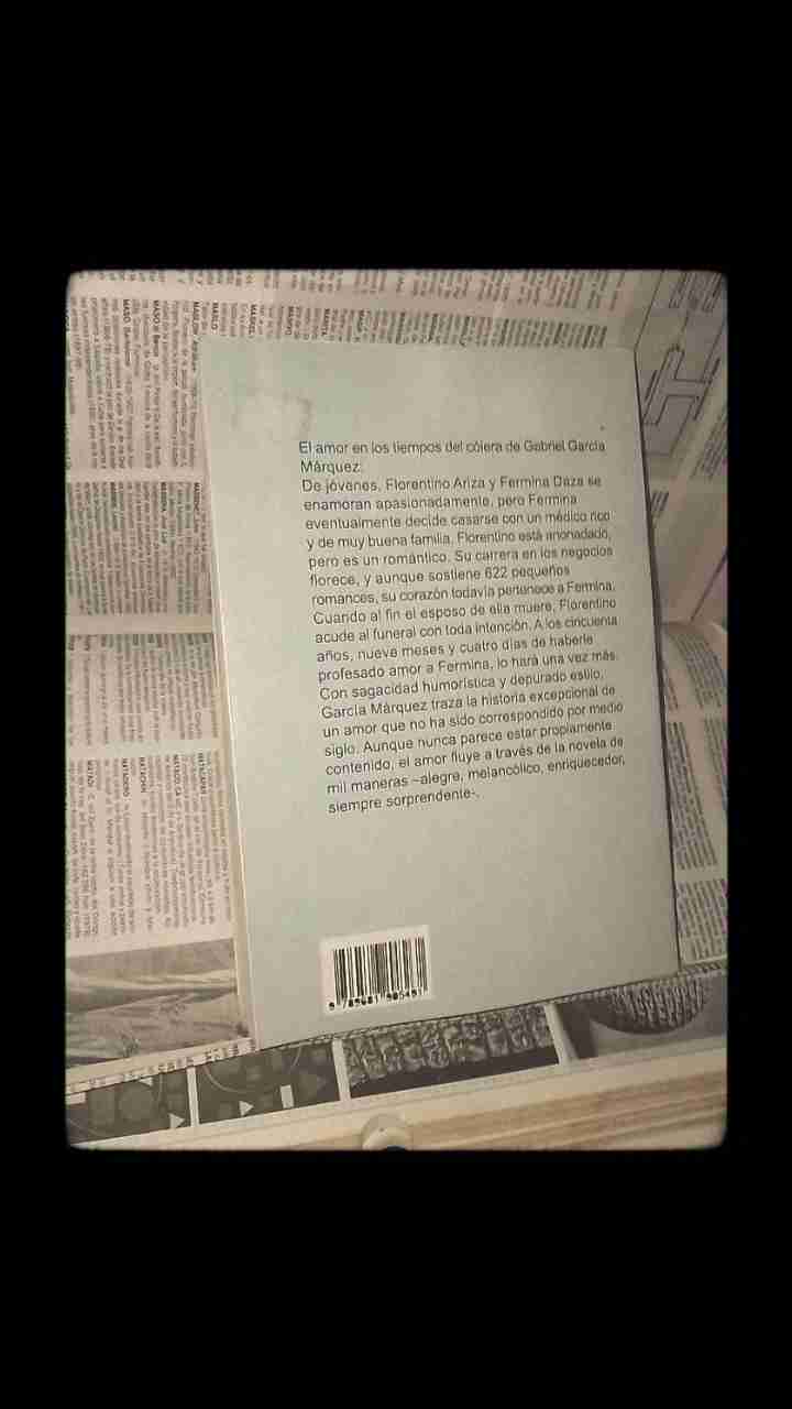 Libro "El amor en los tiempos del cólera" - miniatura 2