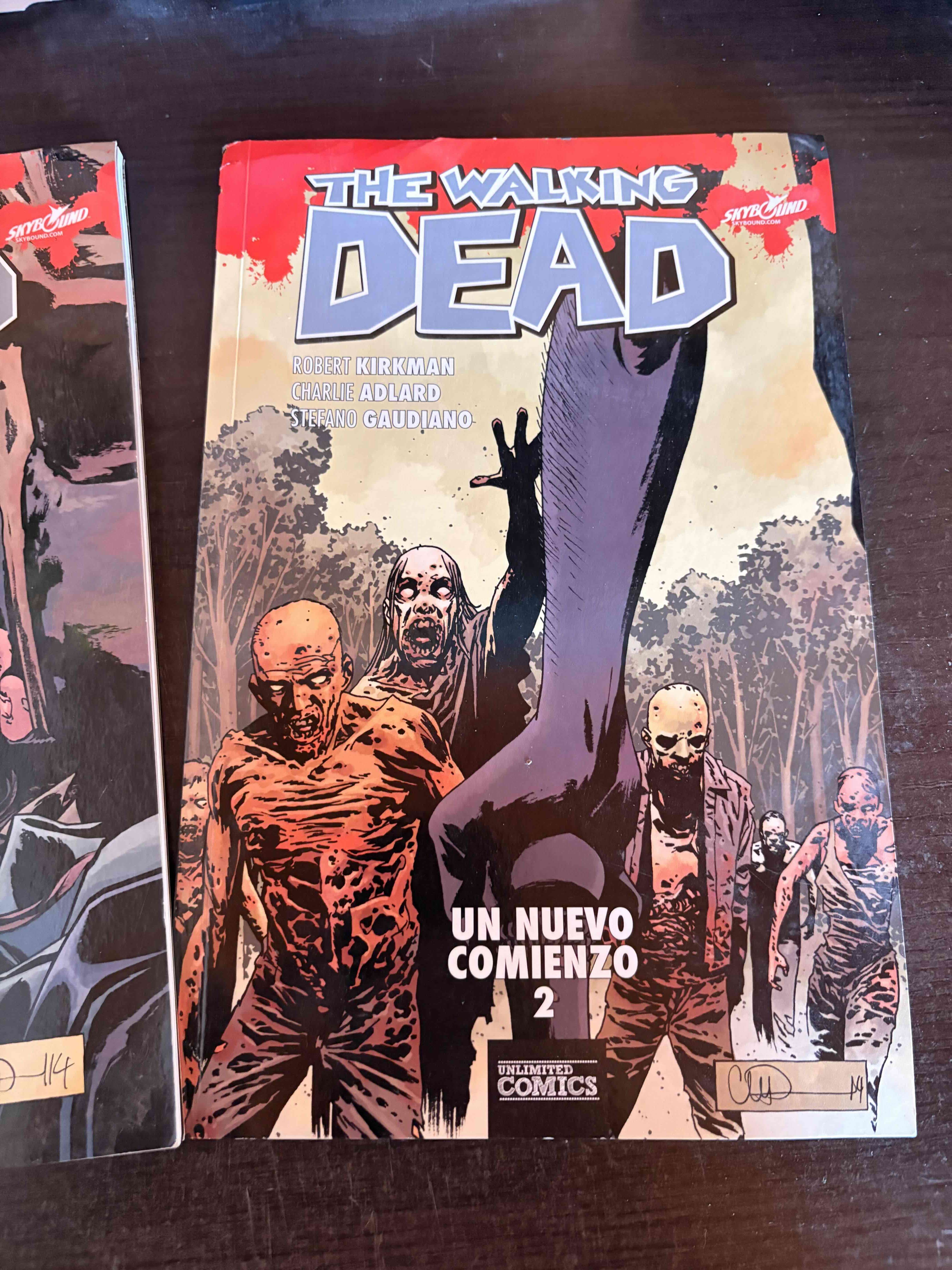 Cómics The Walking Dead tomos 1 y 2 - miniatura 3