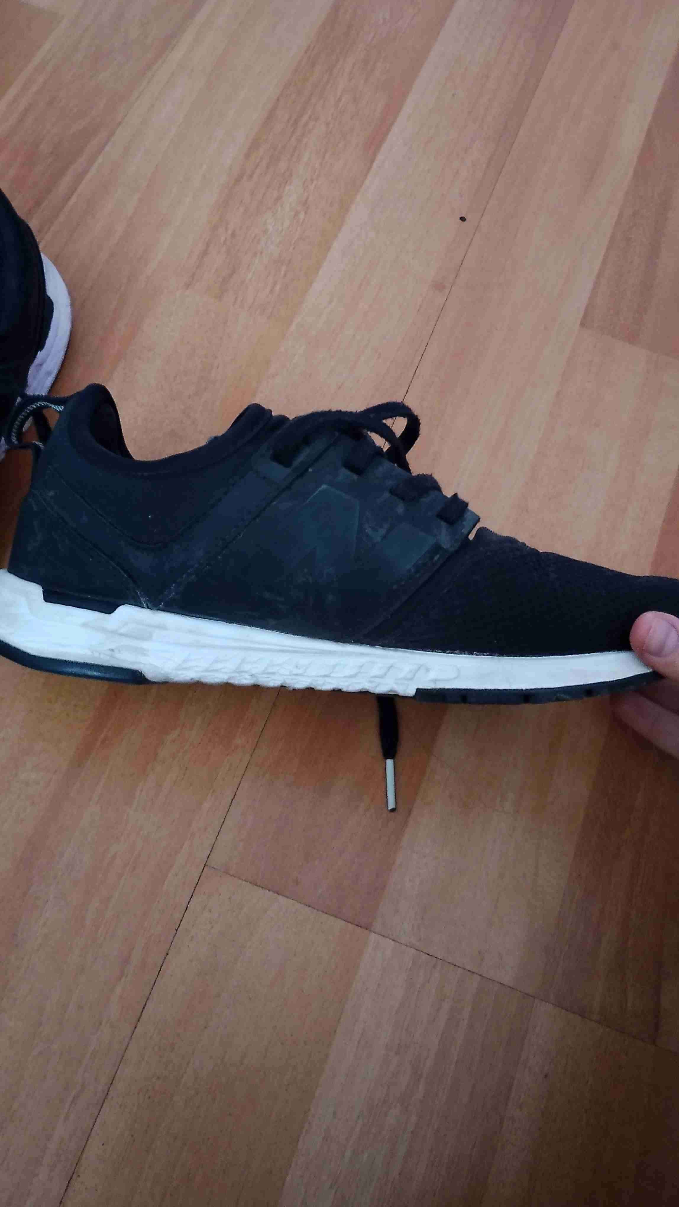 Zapatillas negras deportivas - miniatura 2