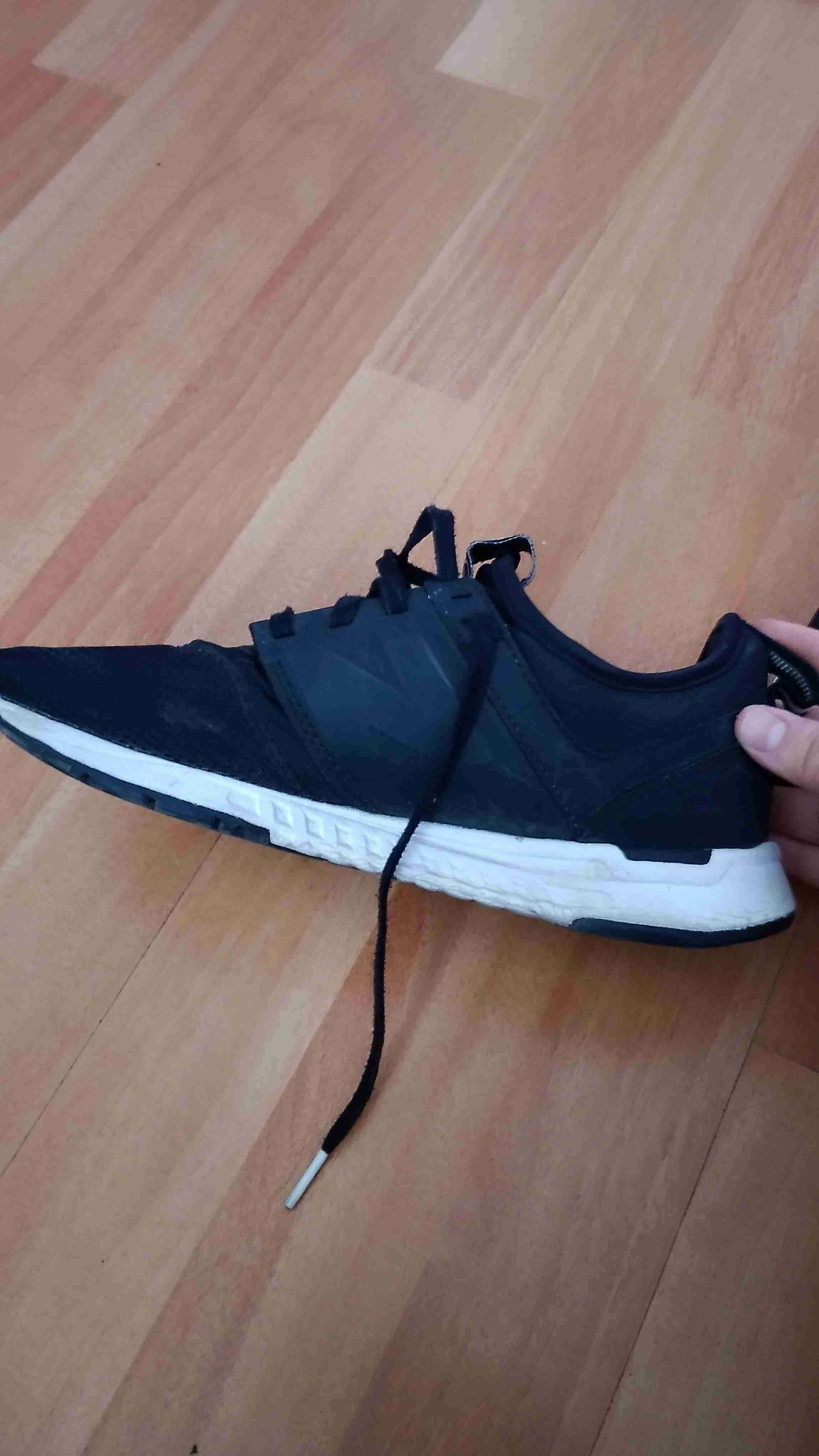 Zapatillas negras deportivas - miniatura 3