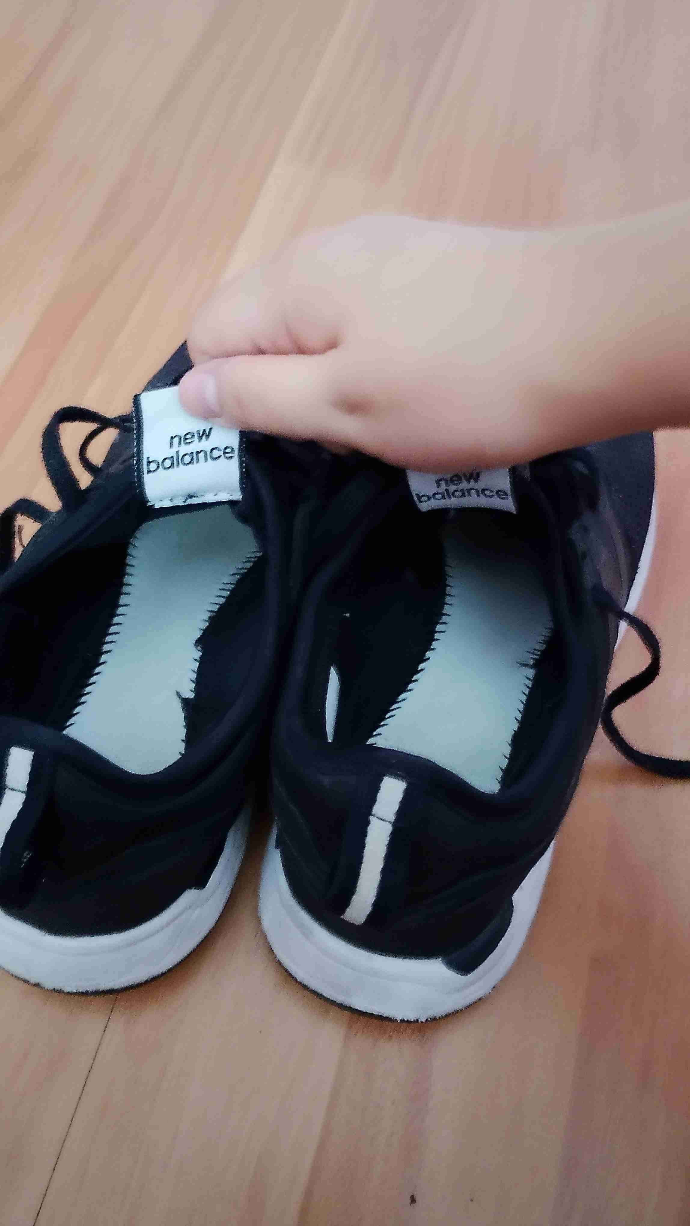 Zapatillas negras deportivas - miniatura 4