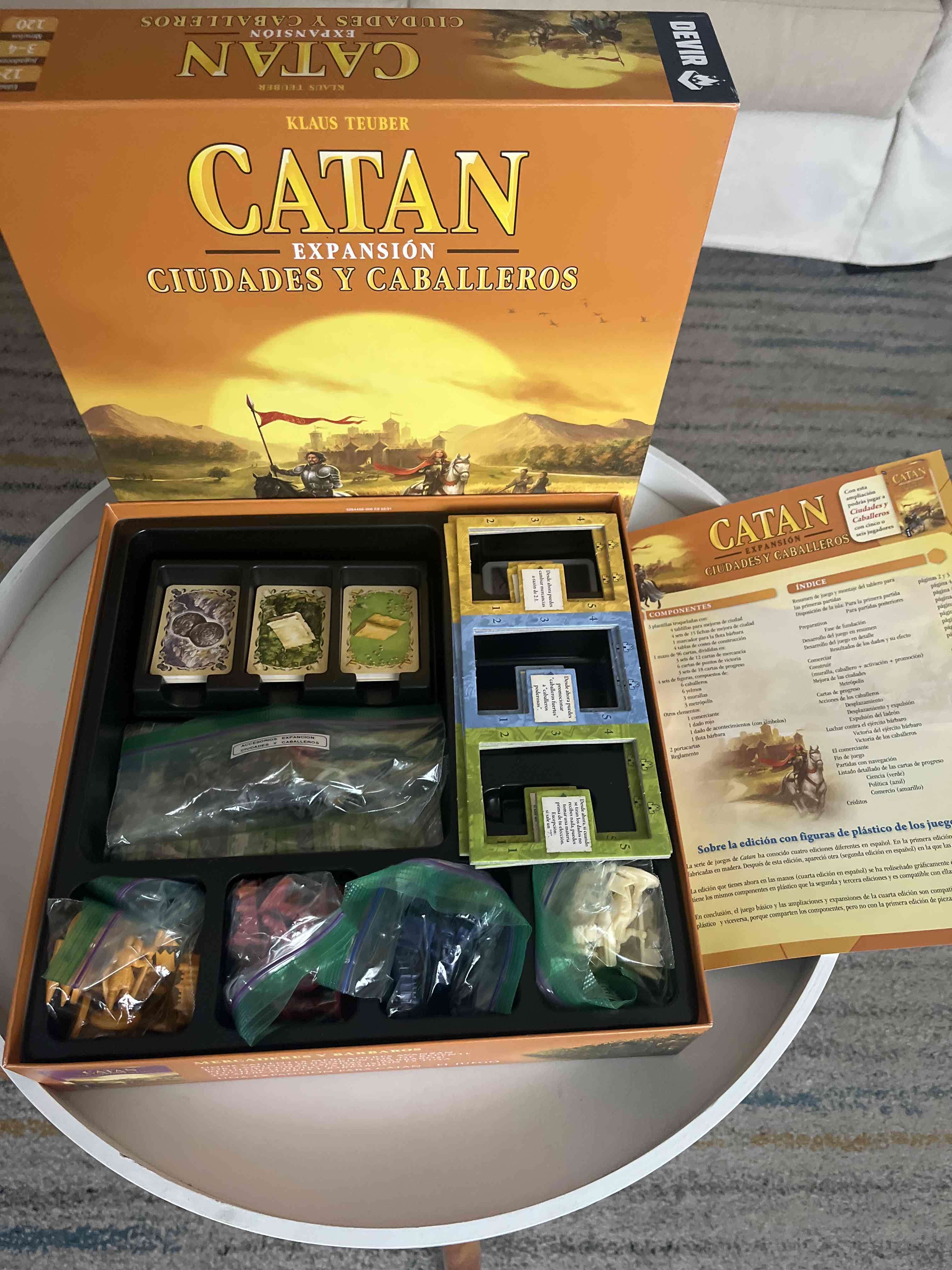 Expansión Catan Ciudades y Caballeros - miniatura 2