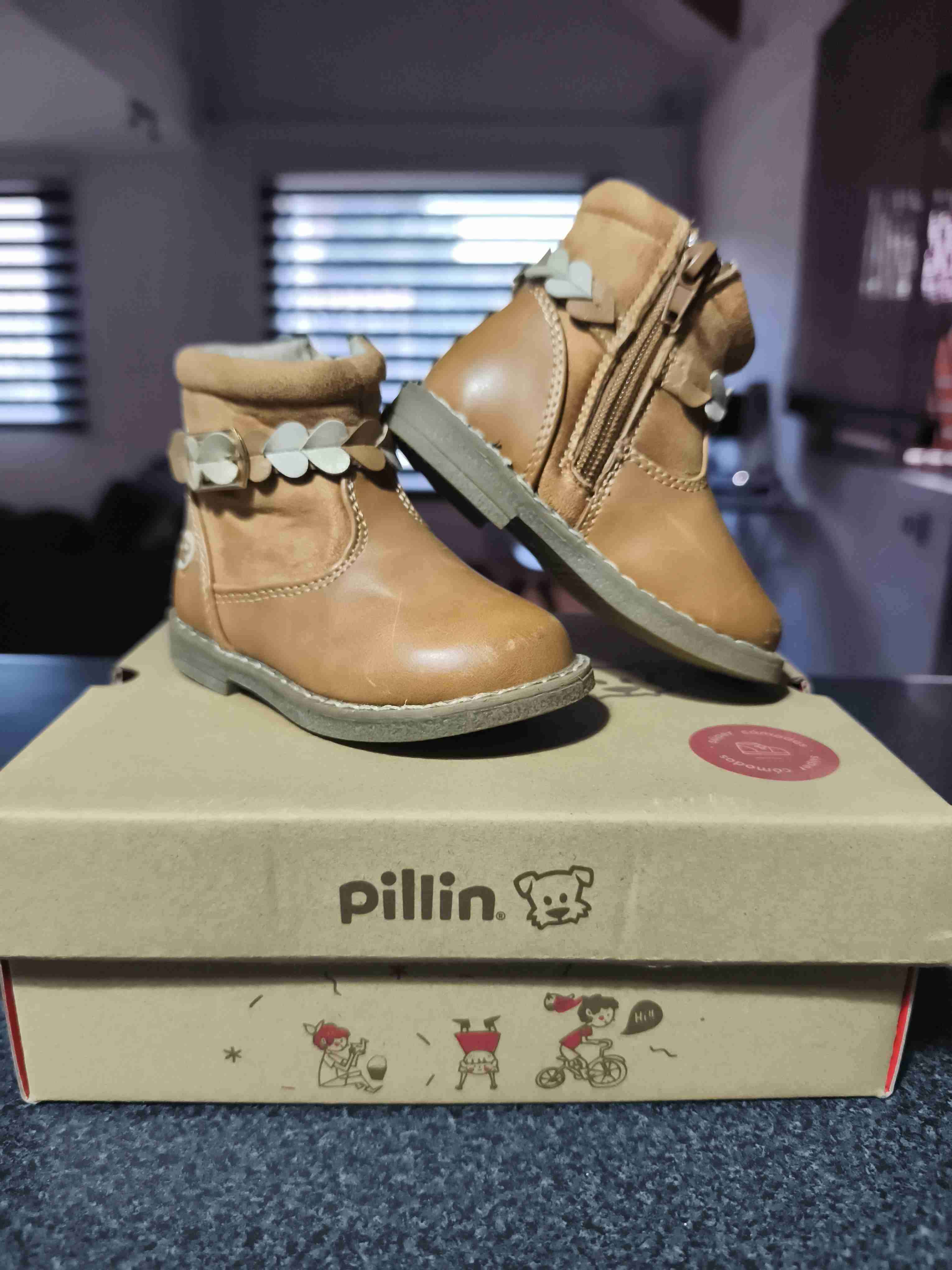 Botas infantiles Pillin café