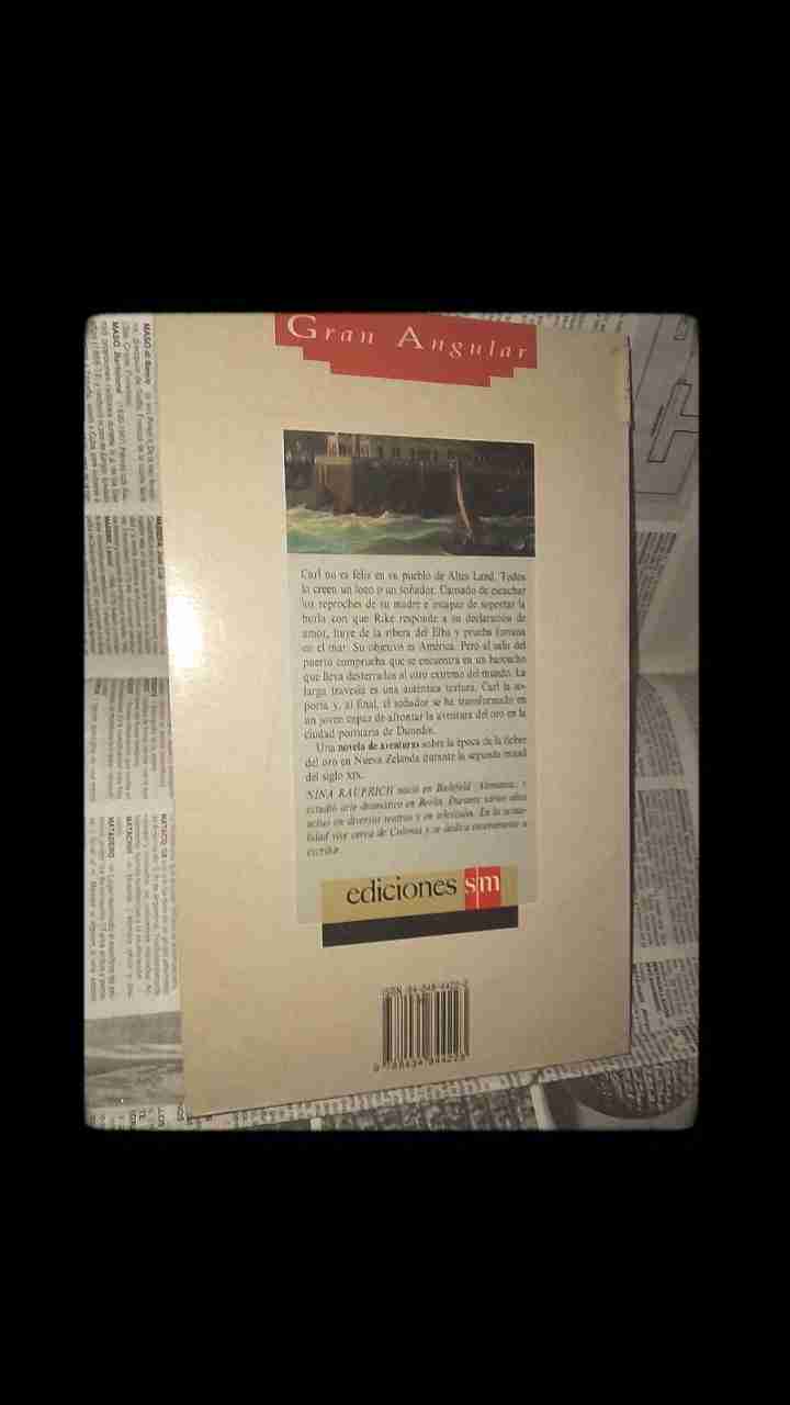 Libro 'Una extraña travesía' - miniatura 2