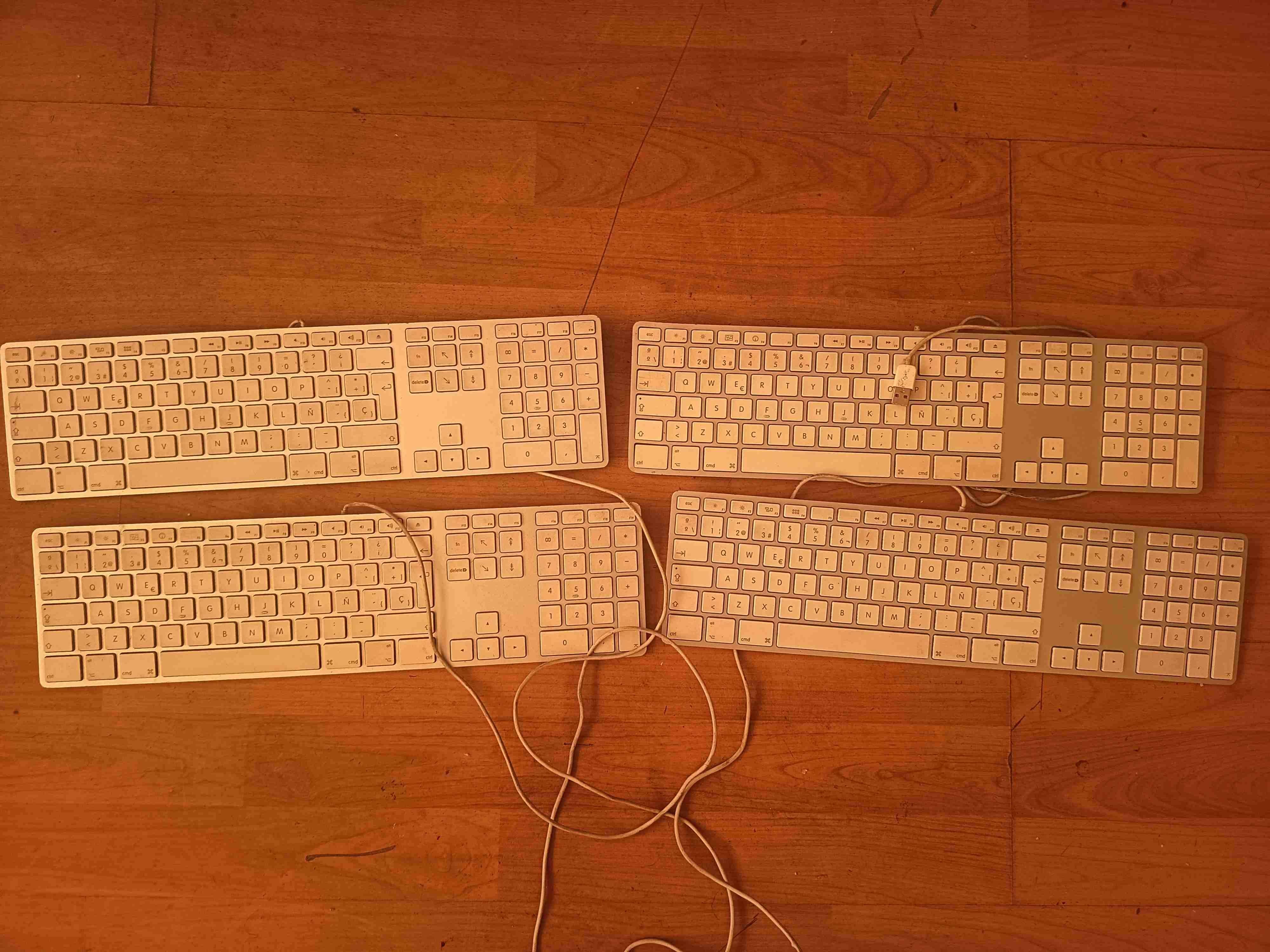 Teclado Apple 1423 - miniatura 2