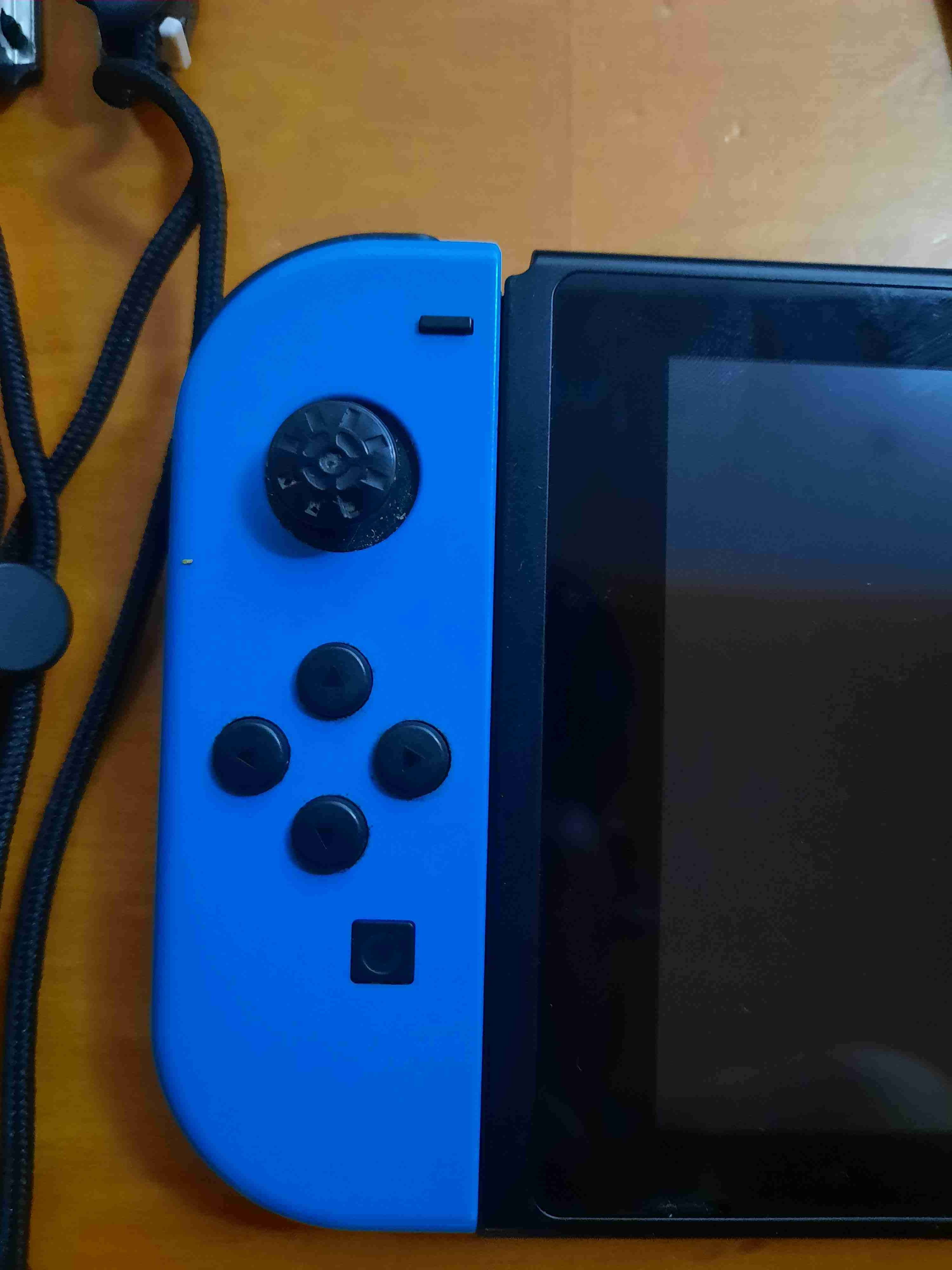 Nintendo Switch con accesorios - miniatura 5