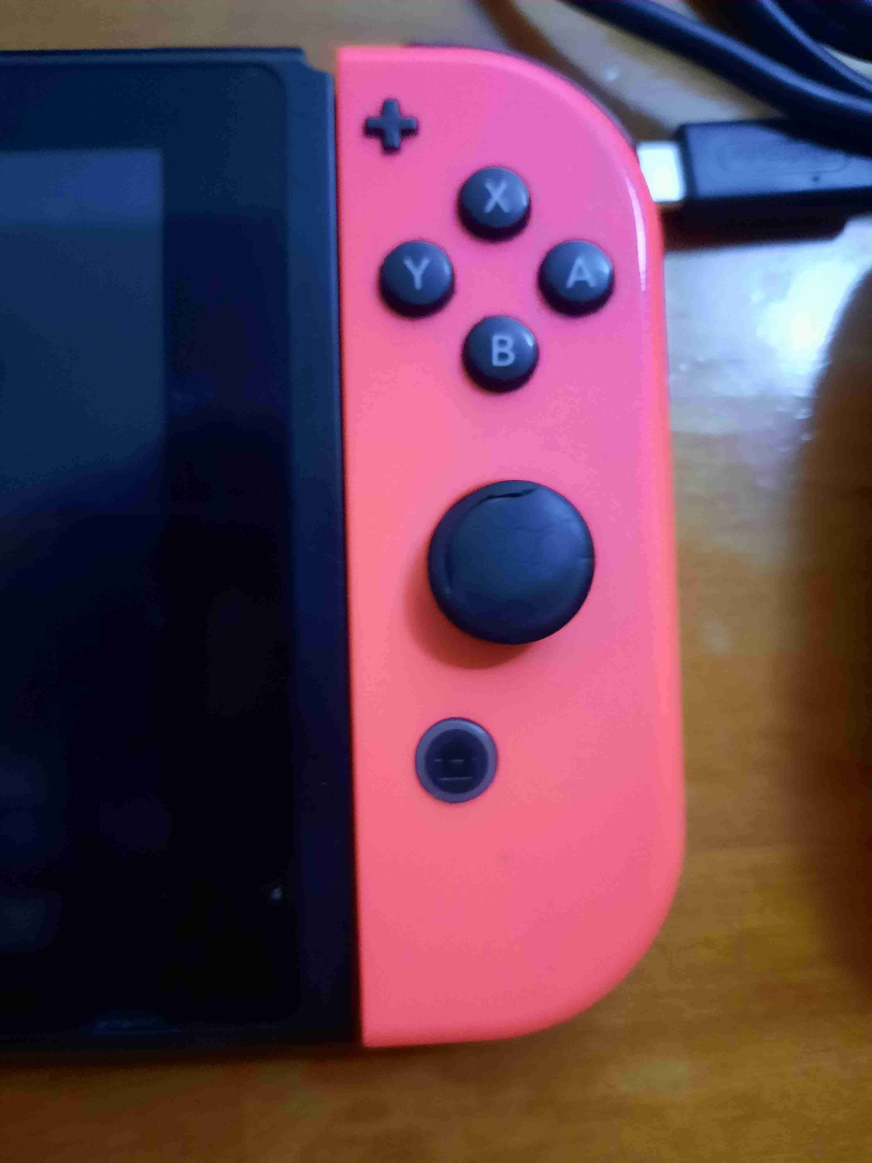 Nintendo Switch con accesorios - miniatura 6