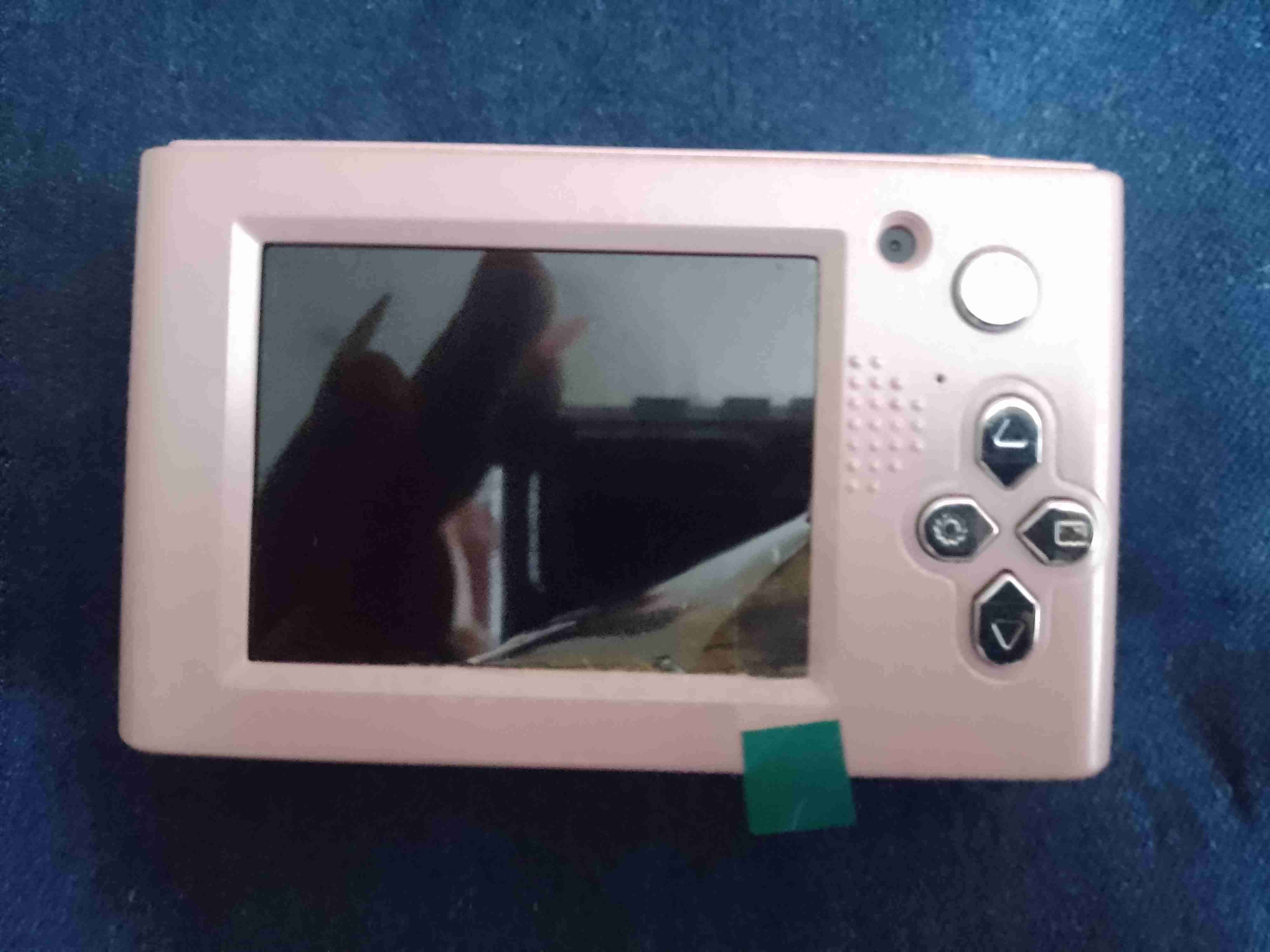 Cámara digital rosa - miniatura 3