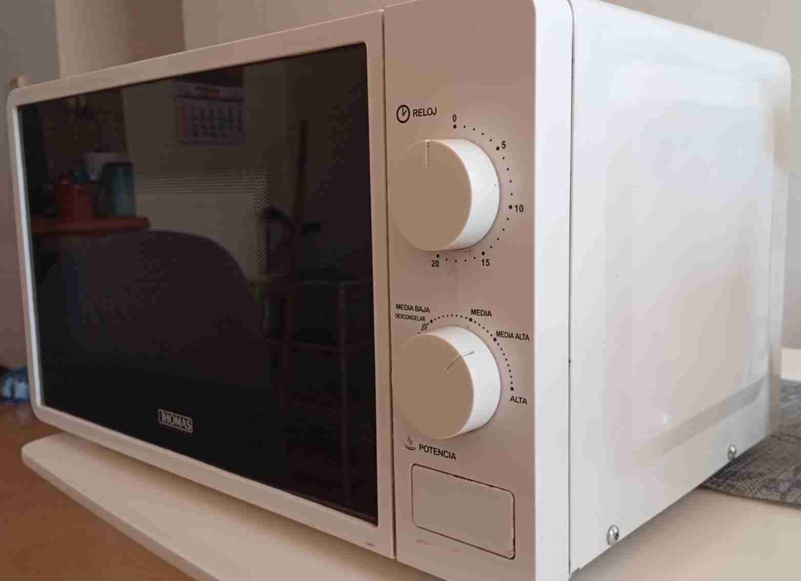 Freidora de aire y microondas - miniatura 3