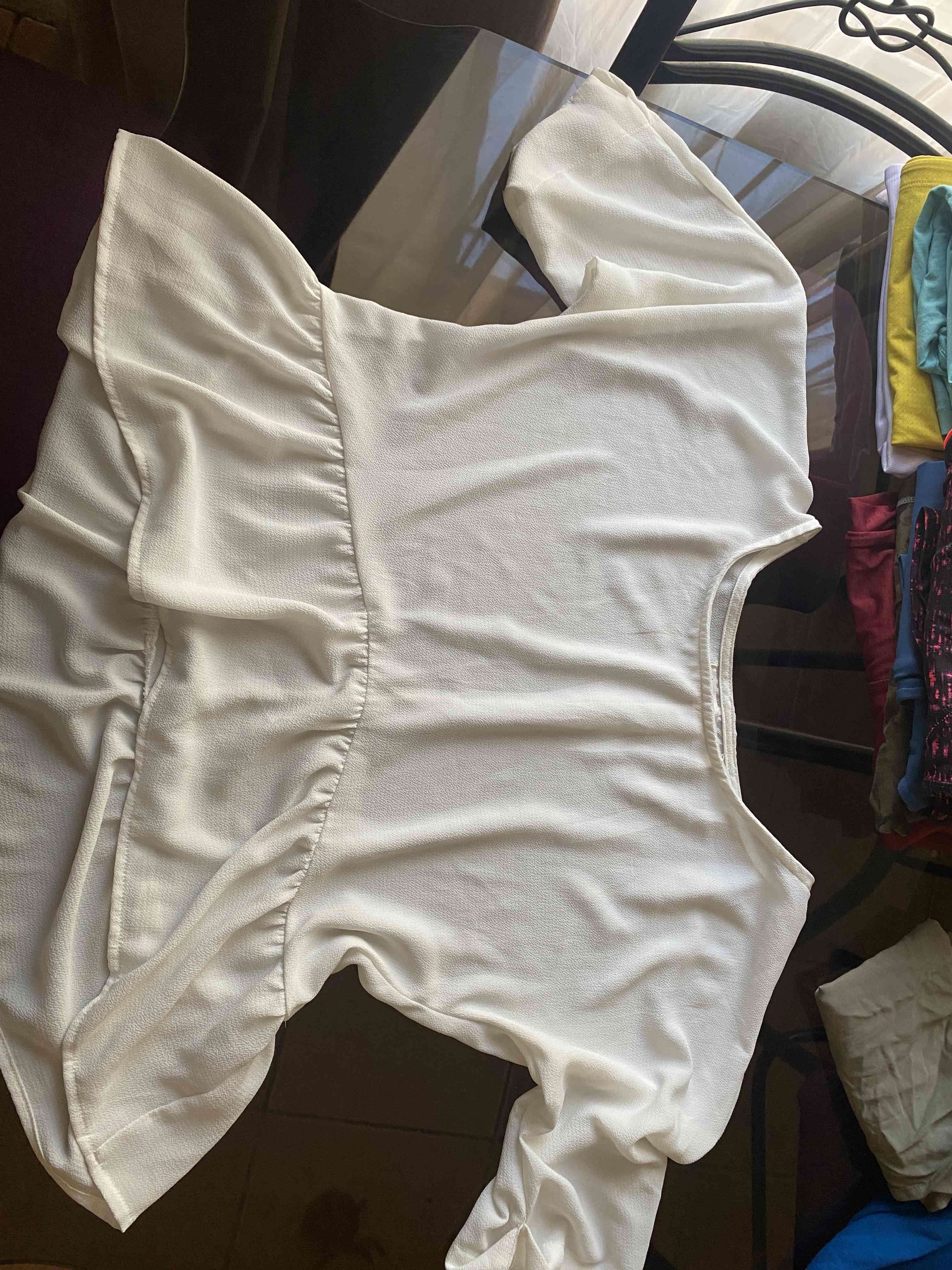 Blusa blanca elegante - miniatura 4