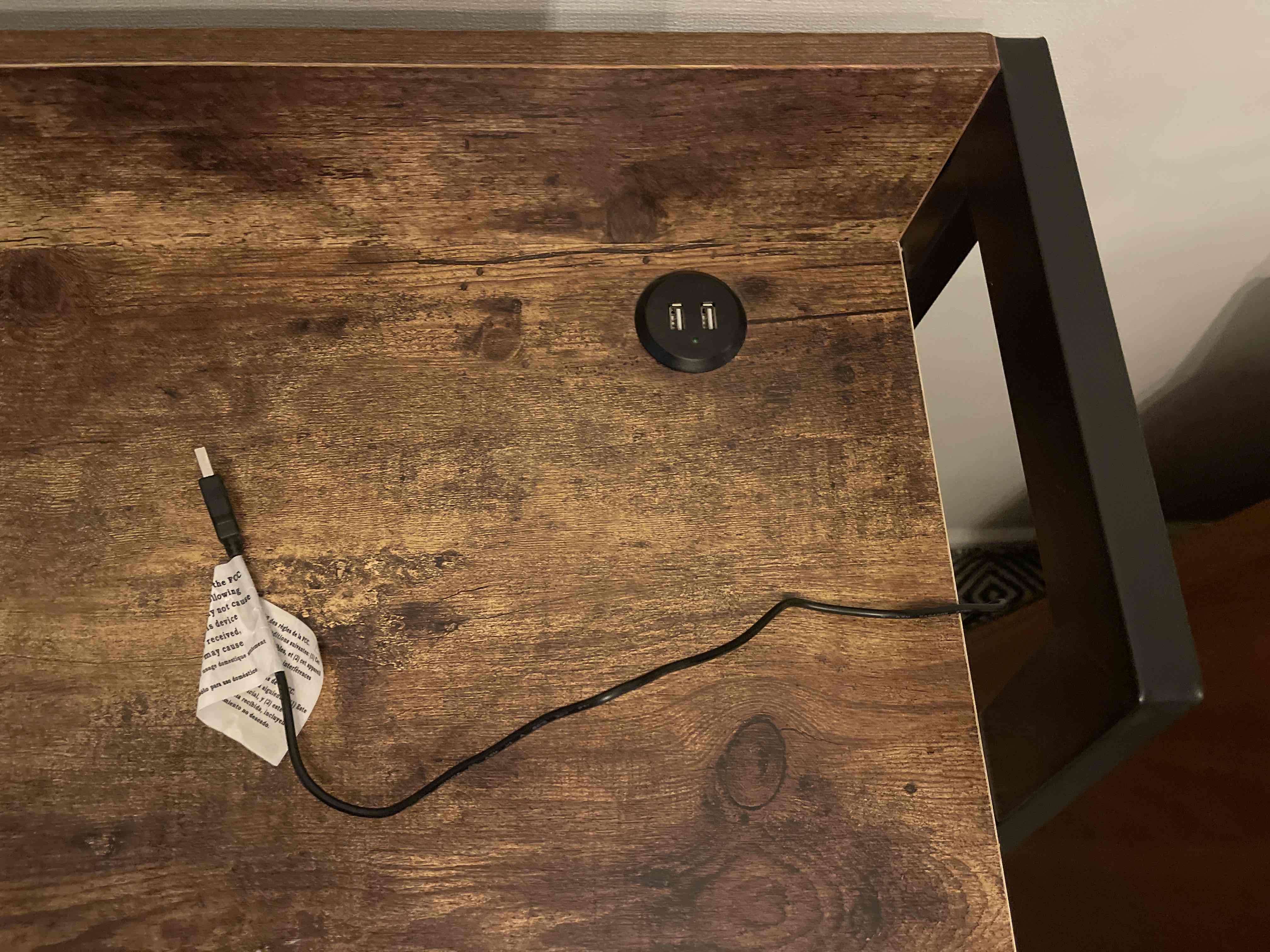 Escritorio de madera rocky en perfecto estado - miniatura 6