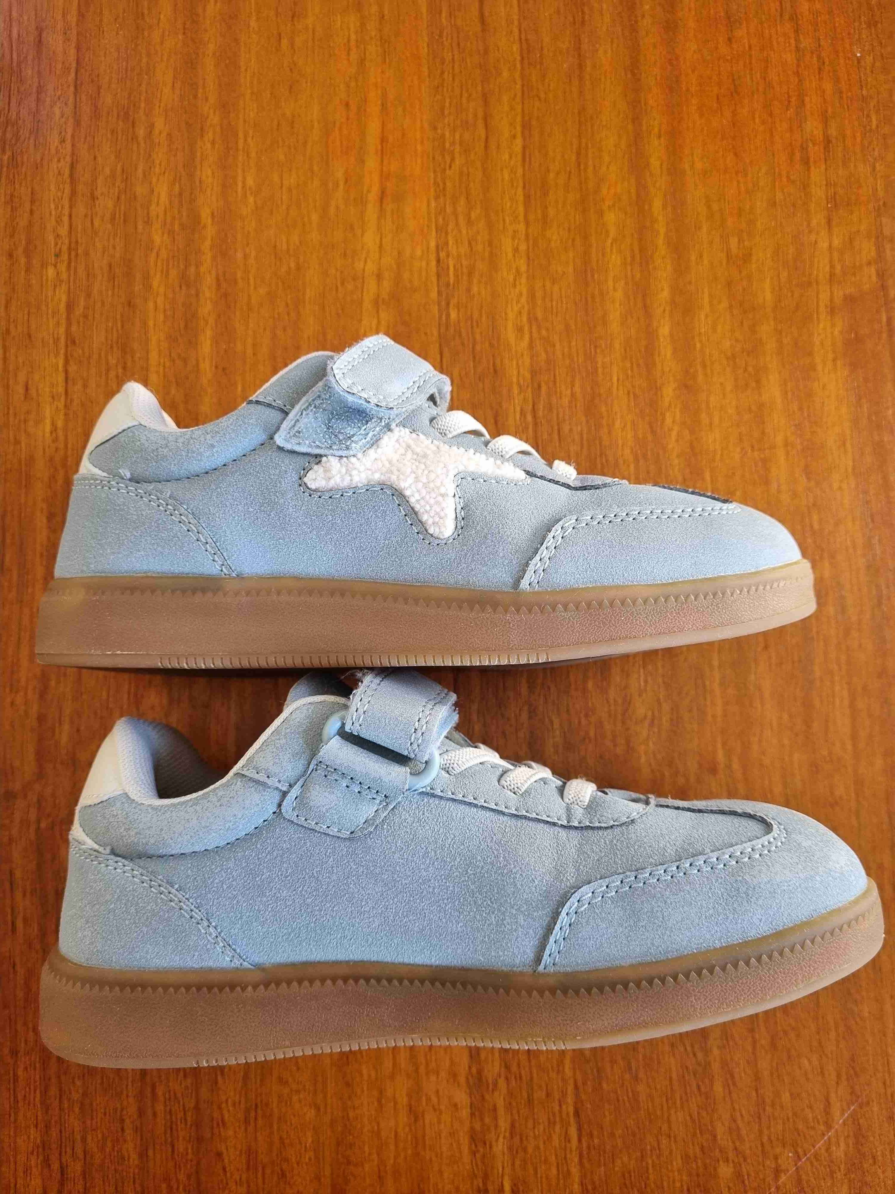 Zapatos deportivos celestes para niños - miniatura 2