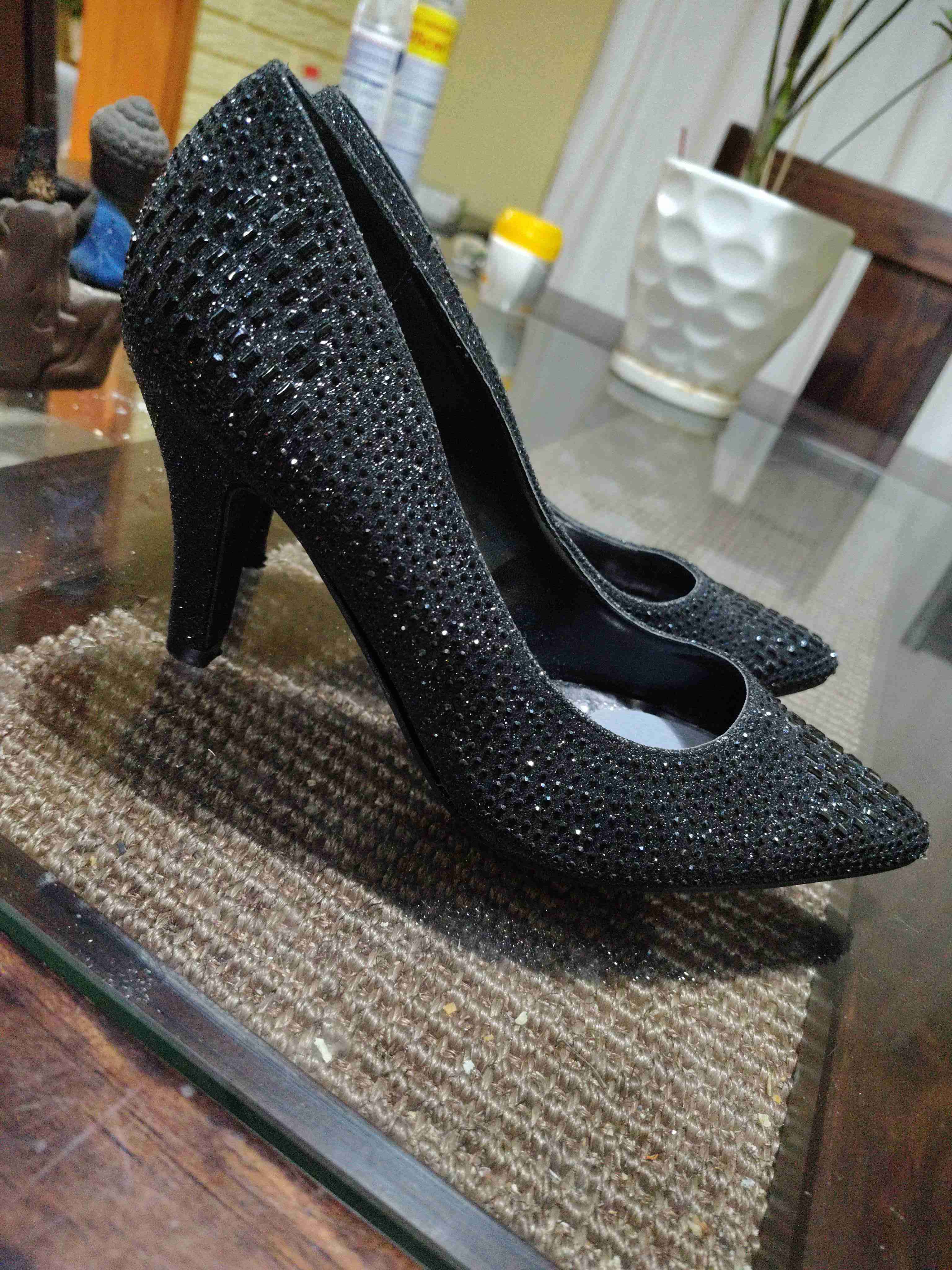 Zapatos de tacón negros brillantes - miniatura 2