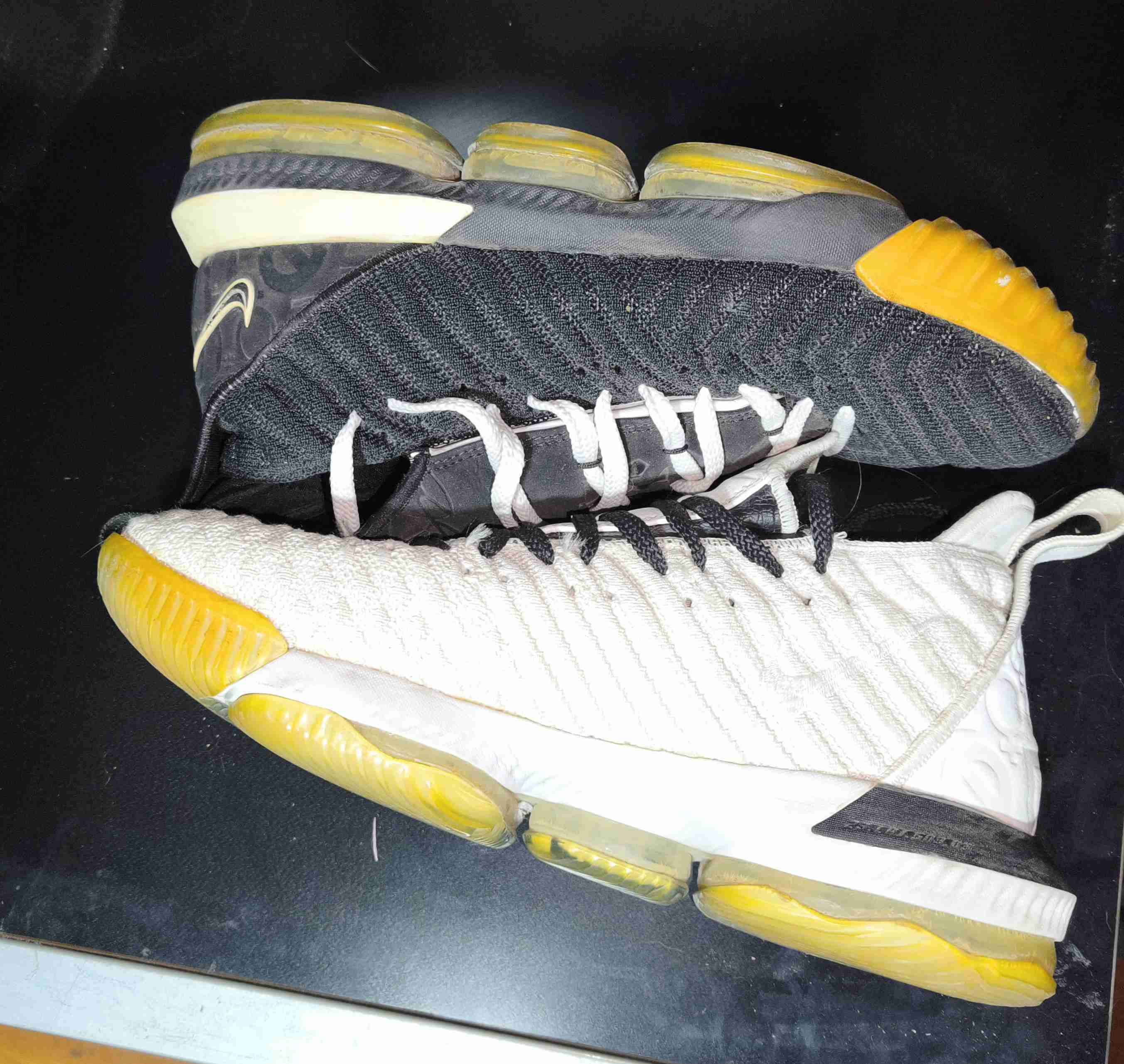 Zapatillas Nike Lebron 16 "Equality"