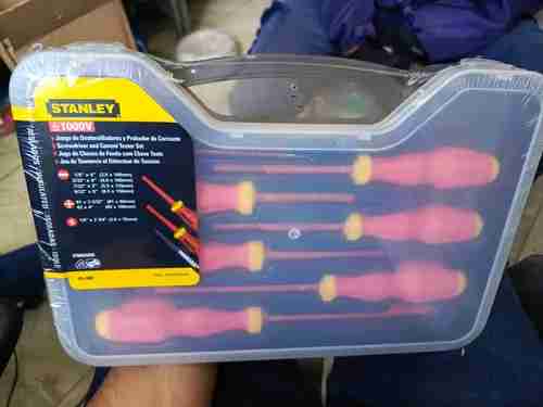 Juego destornilladores Stanley E1000W