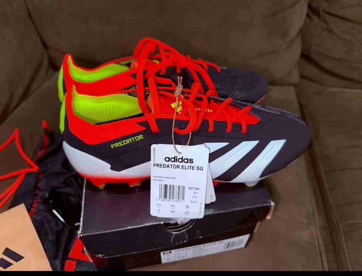 Zapatos de fútbol Predator nuevos - miniatura 2