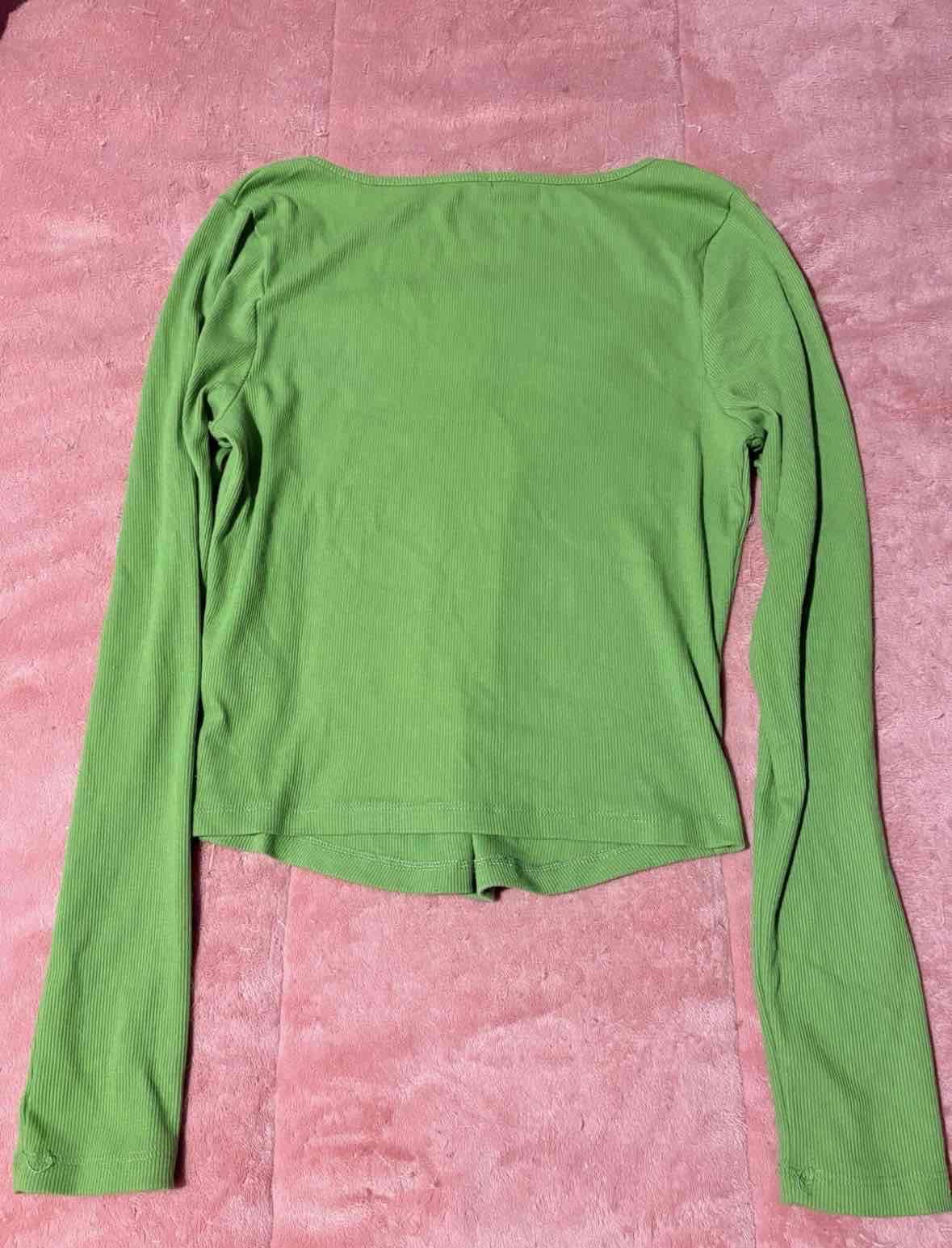 Polera verde con encaje - miniatura 3