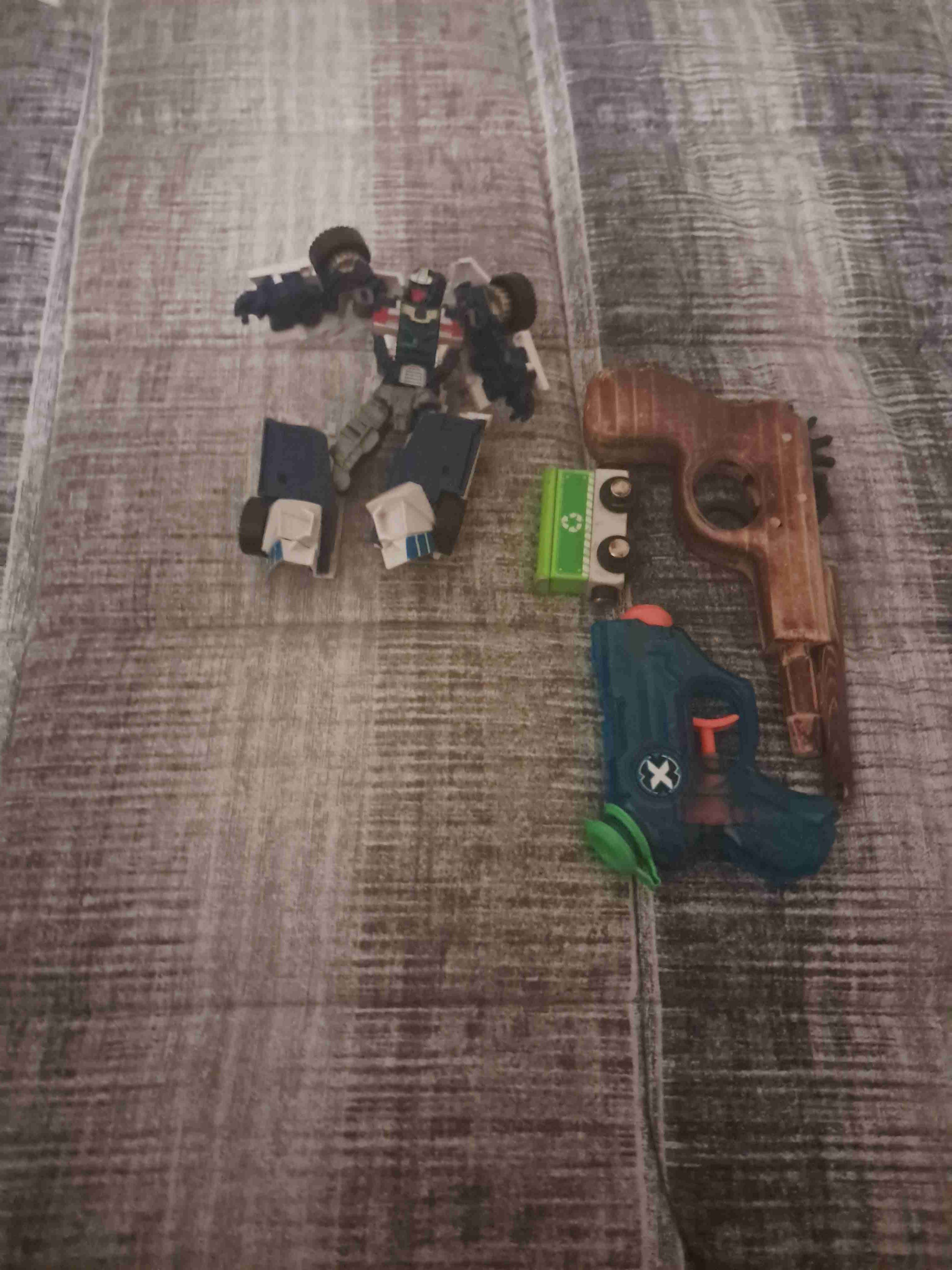 Juguetes de acción y pistola