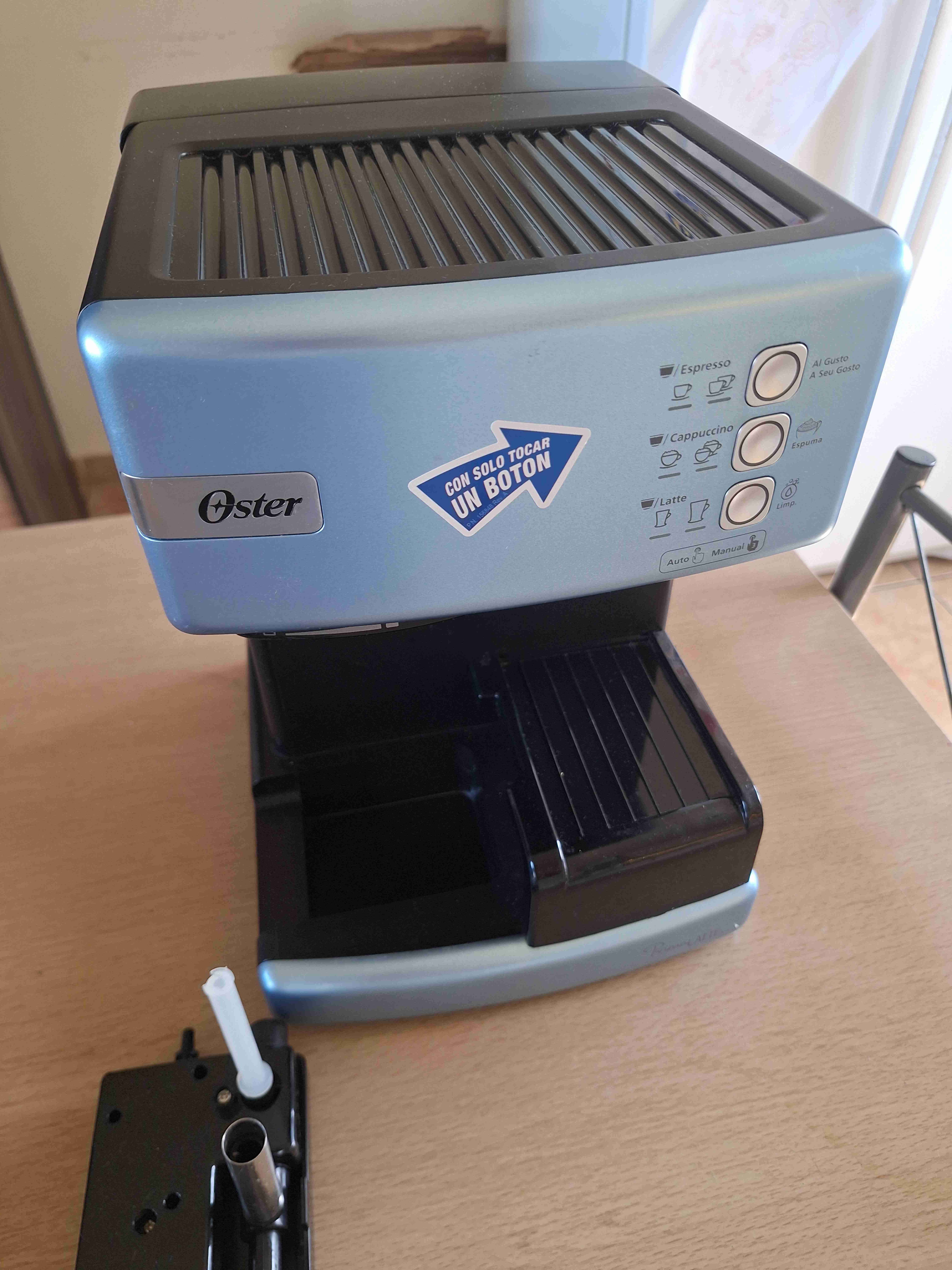 Máquina de café espresso con accesorios - miniatura 2