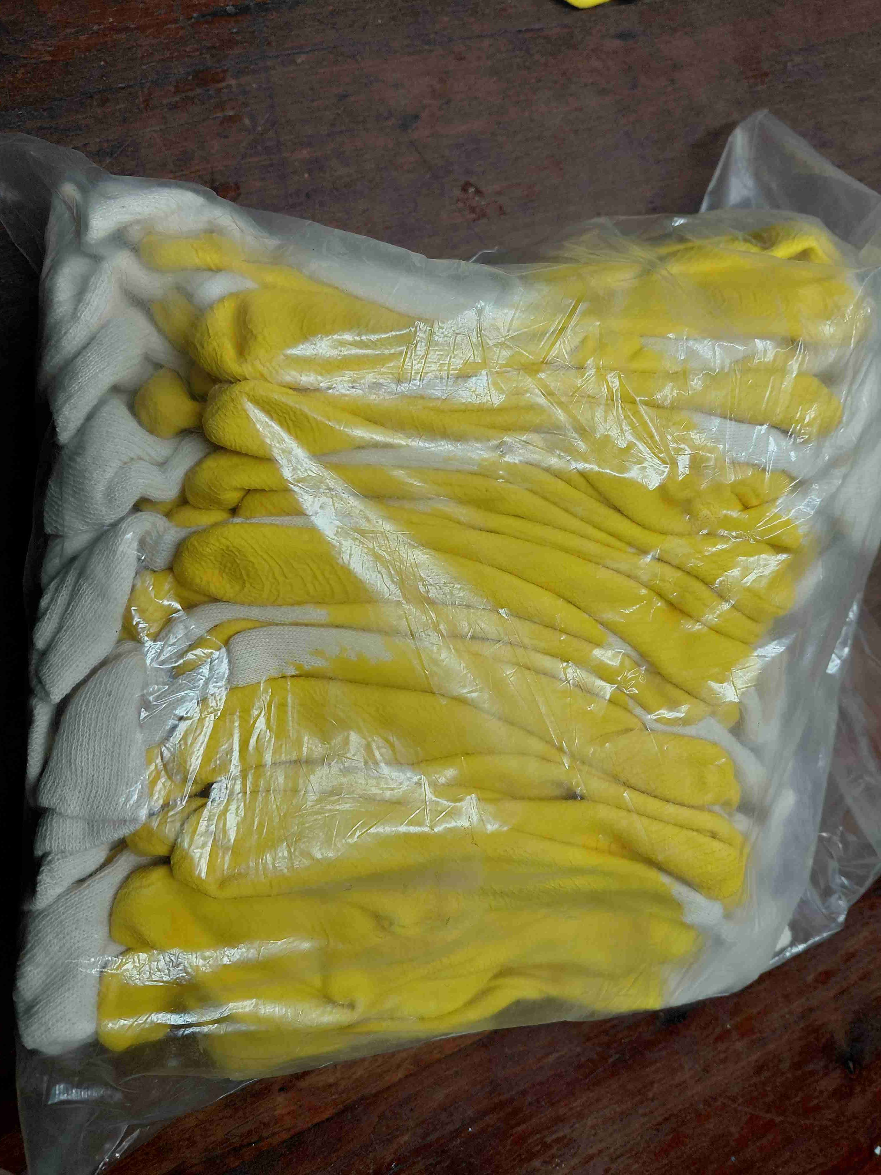 Pack de guantes amarillos