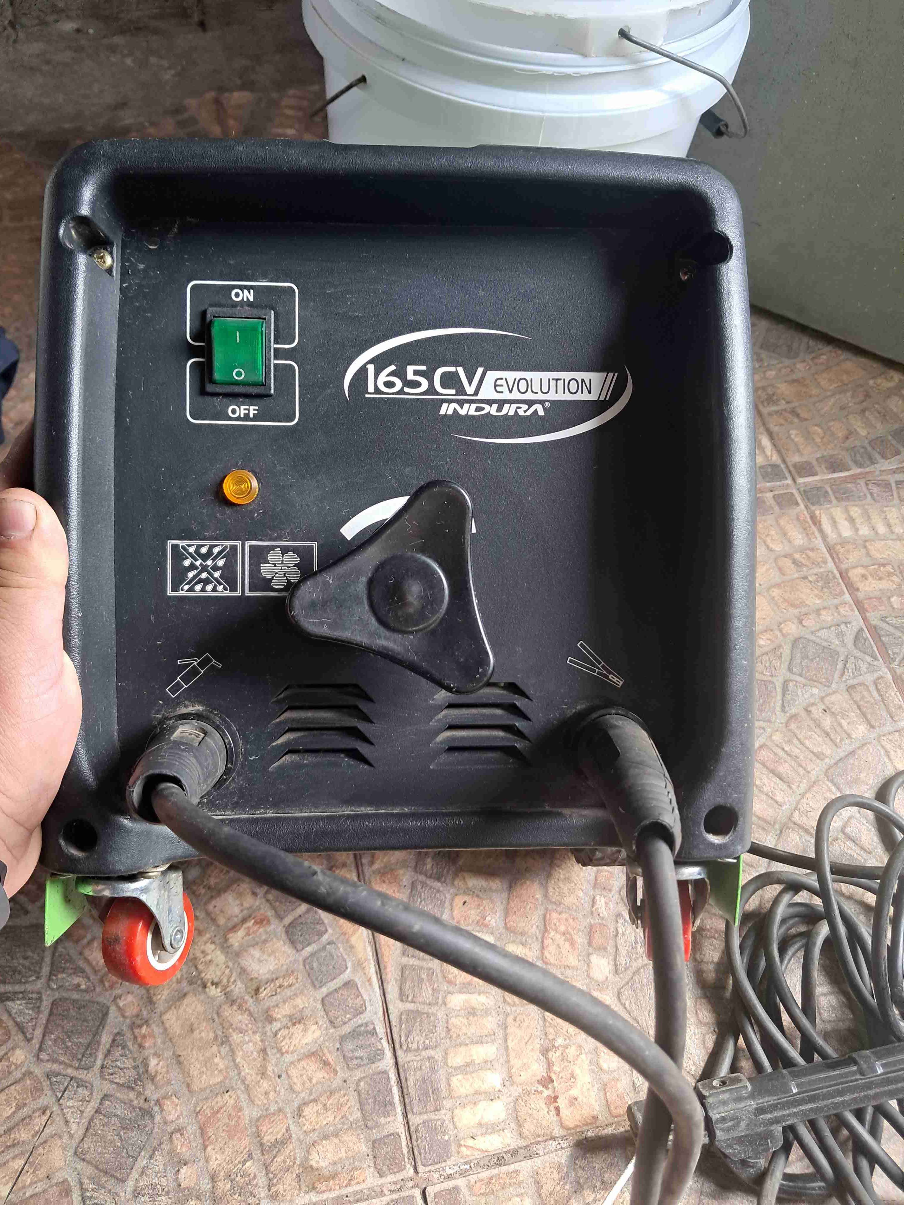 Soldador Inverter Indura 165CV - miniatura 3