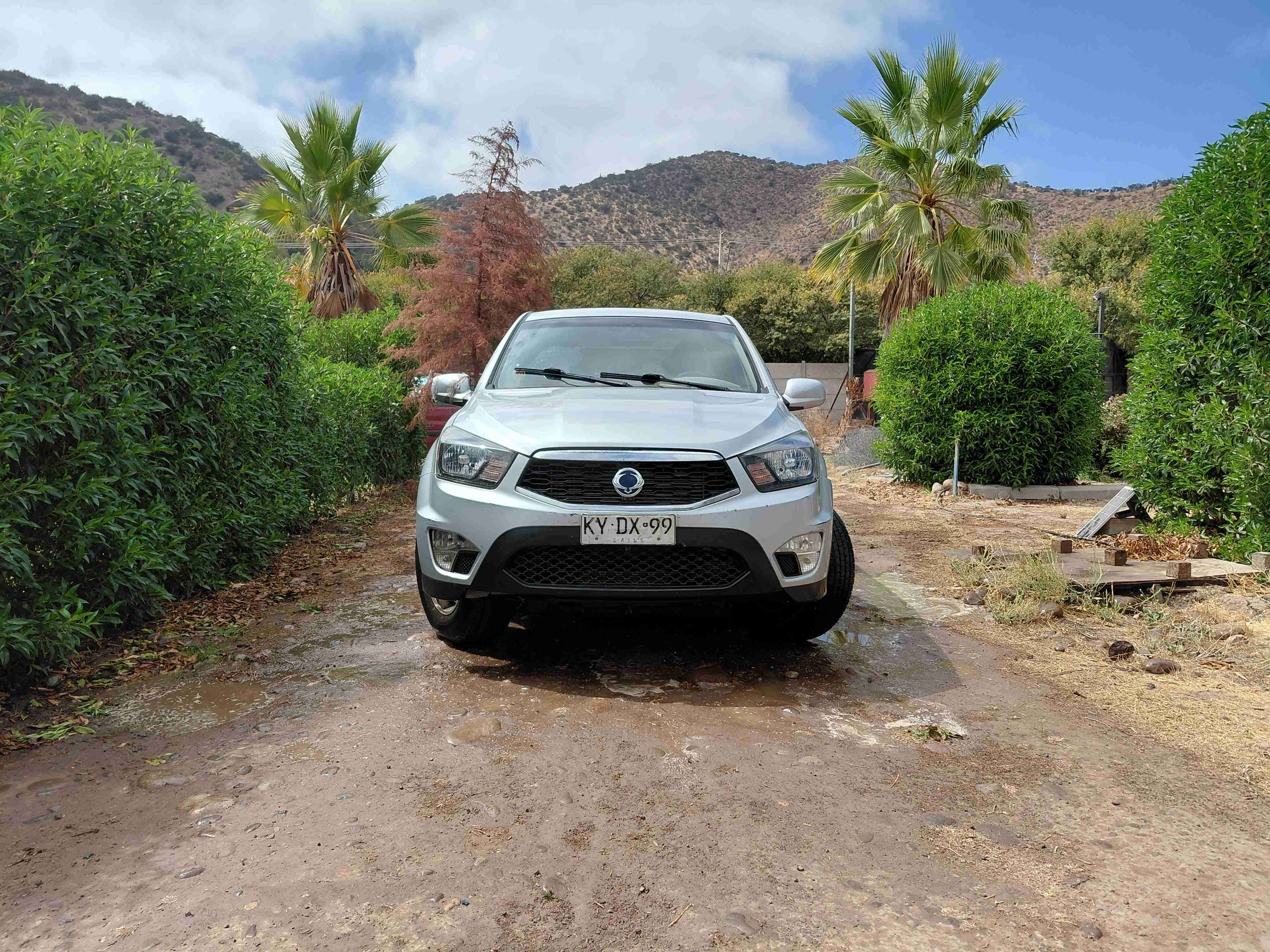 Camioneta ssangyon año 2019 automatica buen estado