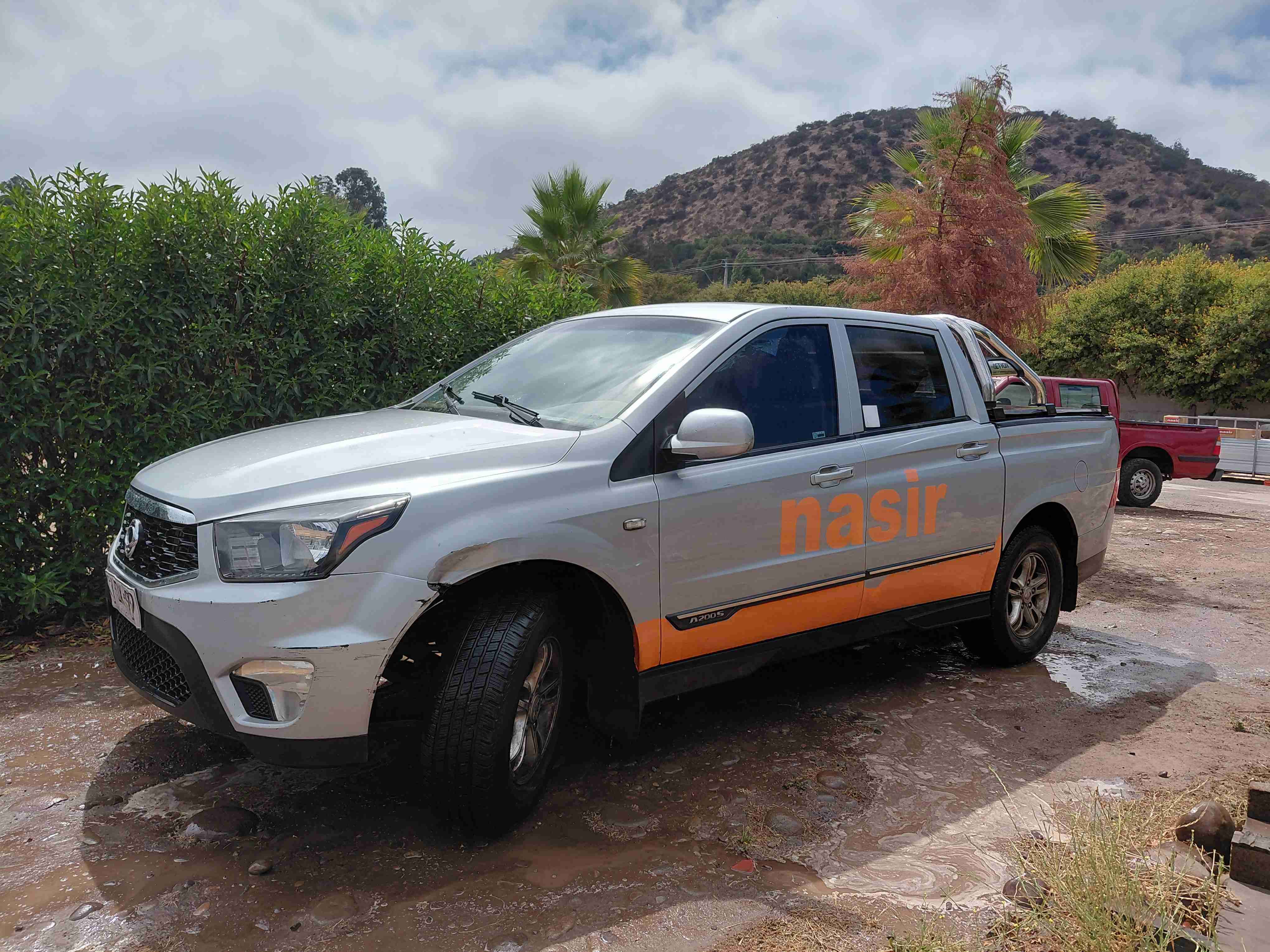 Camioneta ssangyon año 2019 automatica buen estado - miniatura 2