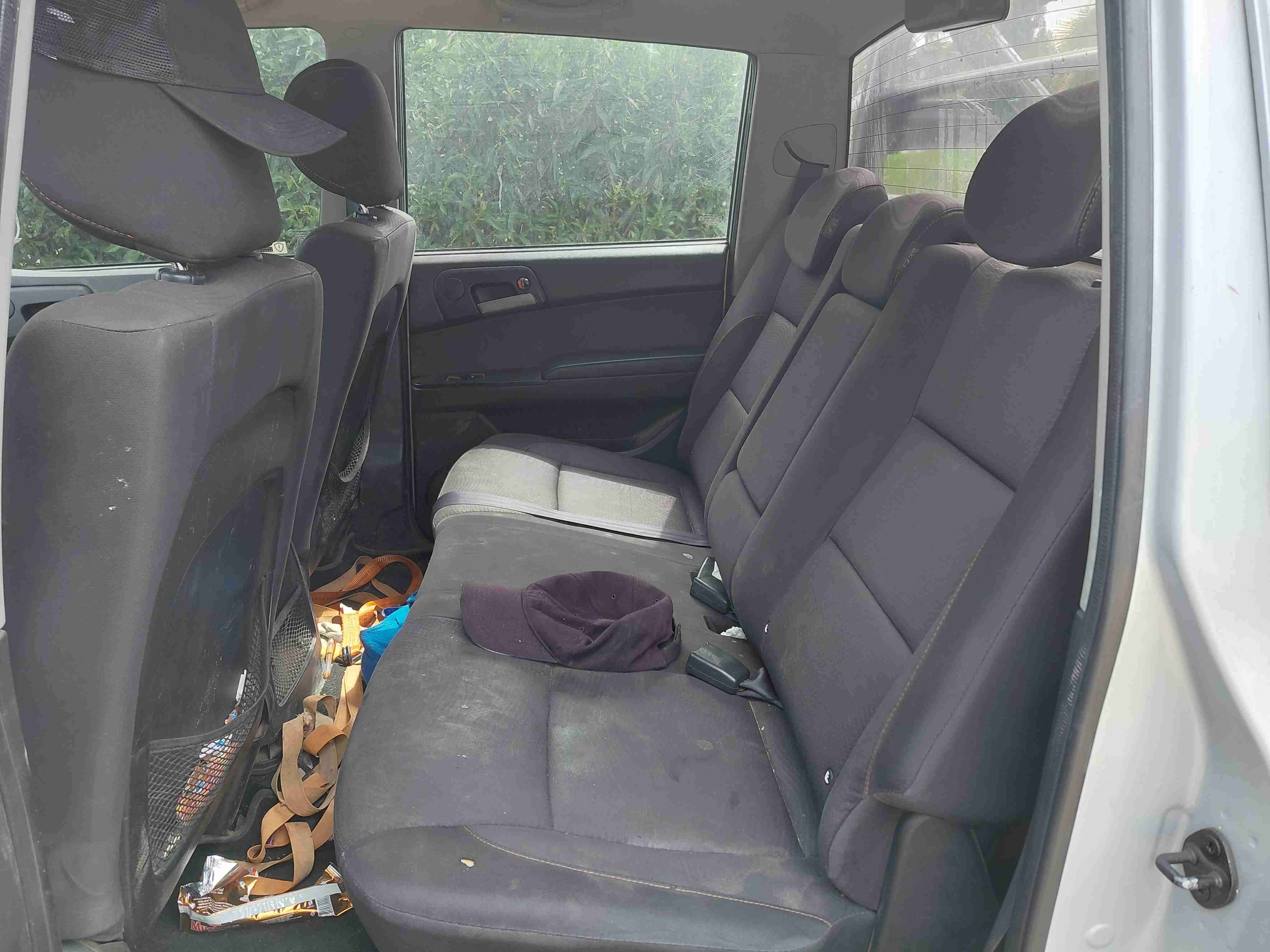 Camioneta ssangyon año 2019 automatica buen estado - miniatura 6