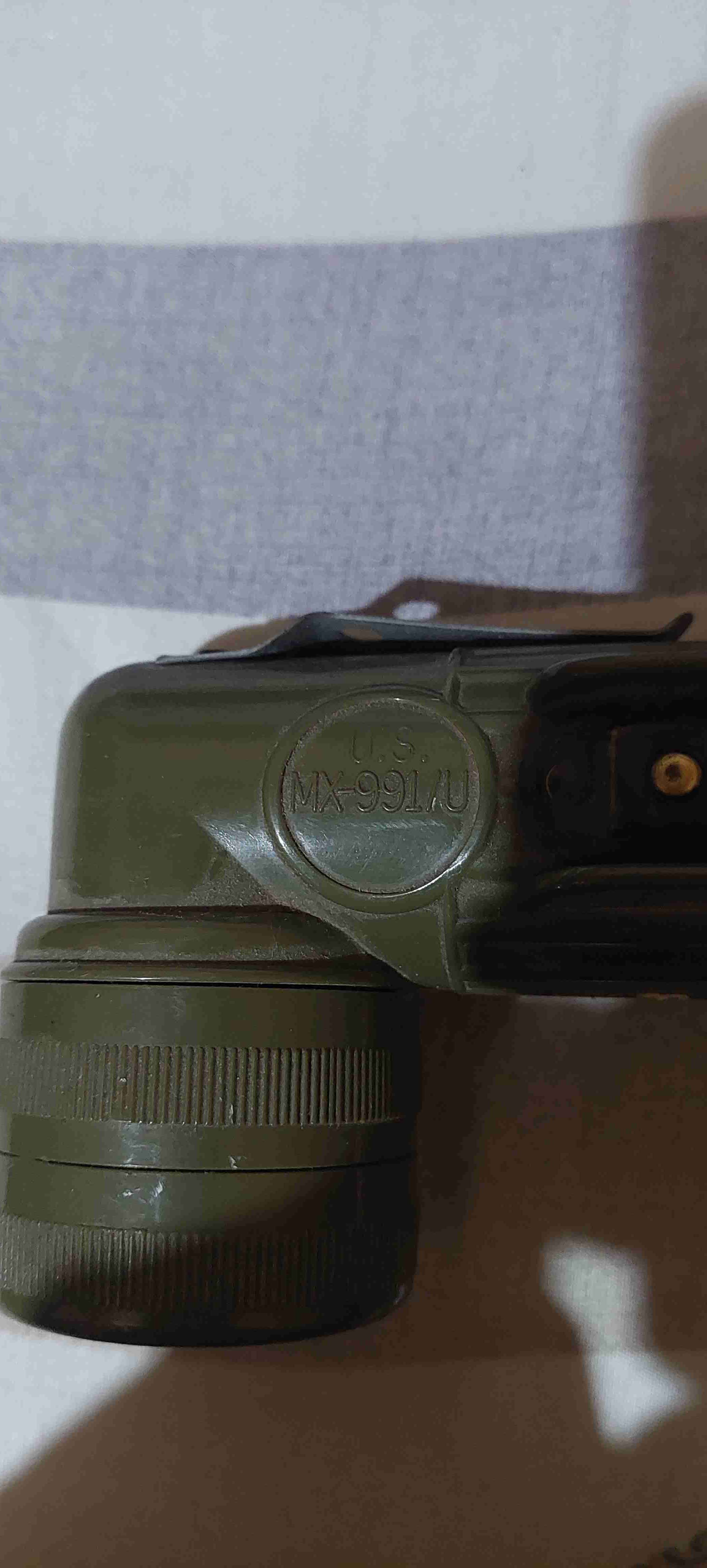 Linterna táctica militar verde - miniatura 2