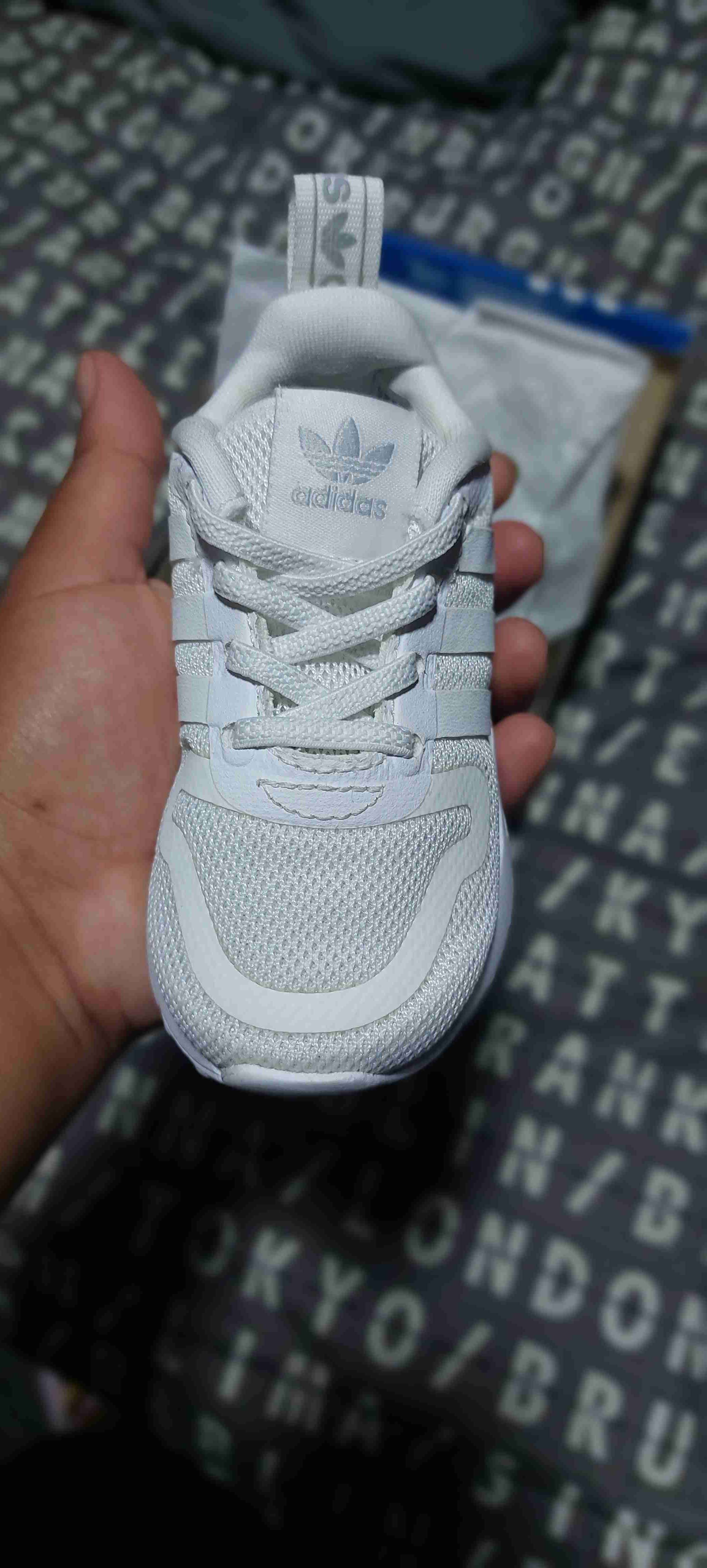 Zapatillas blancas Adidas infantiles