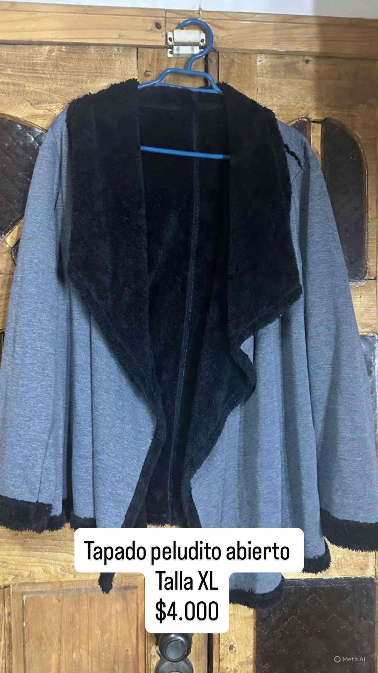 Abrigo abierto peludo gris