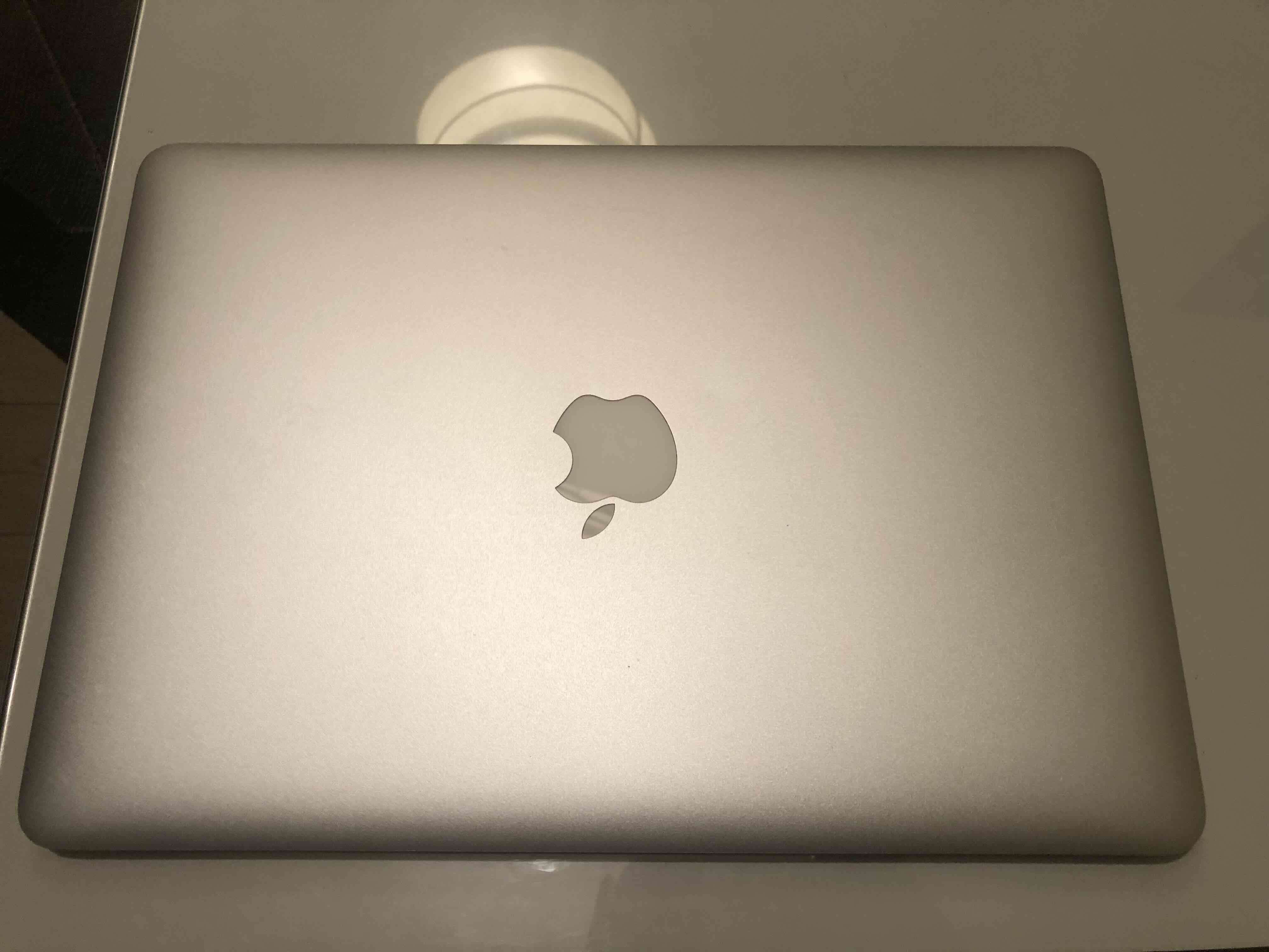 MacBook Air A1466 de 13 pulgadas - miniatura 3