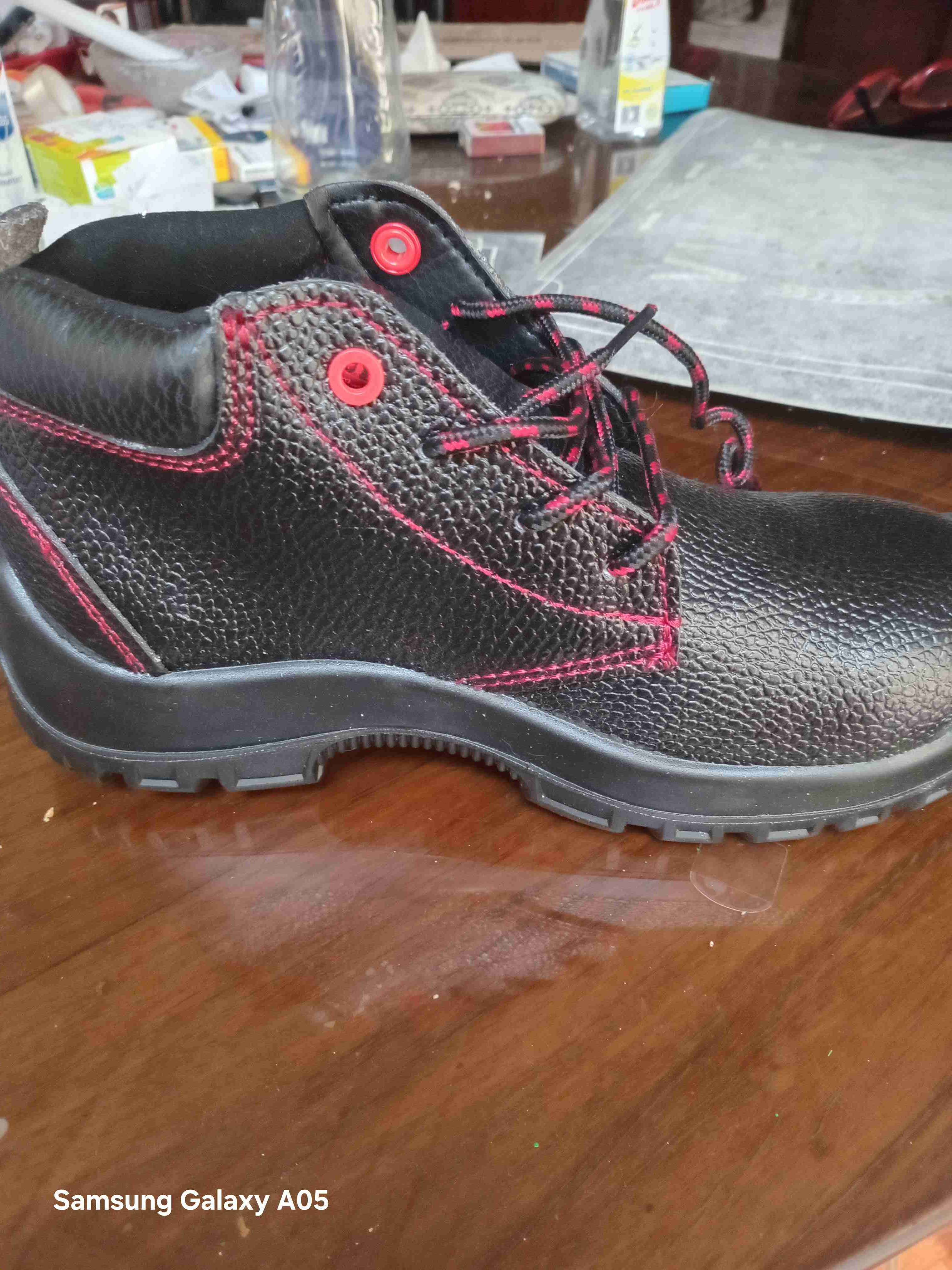 Bototos de seguridad negros - miniatura 2