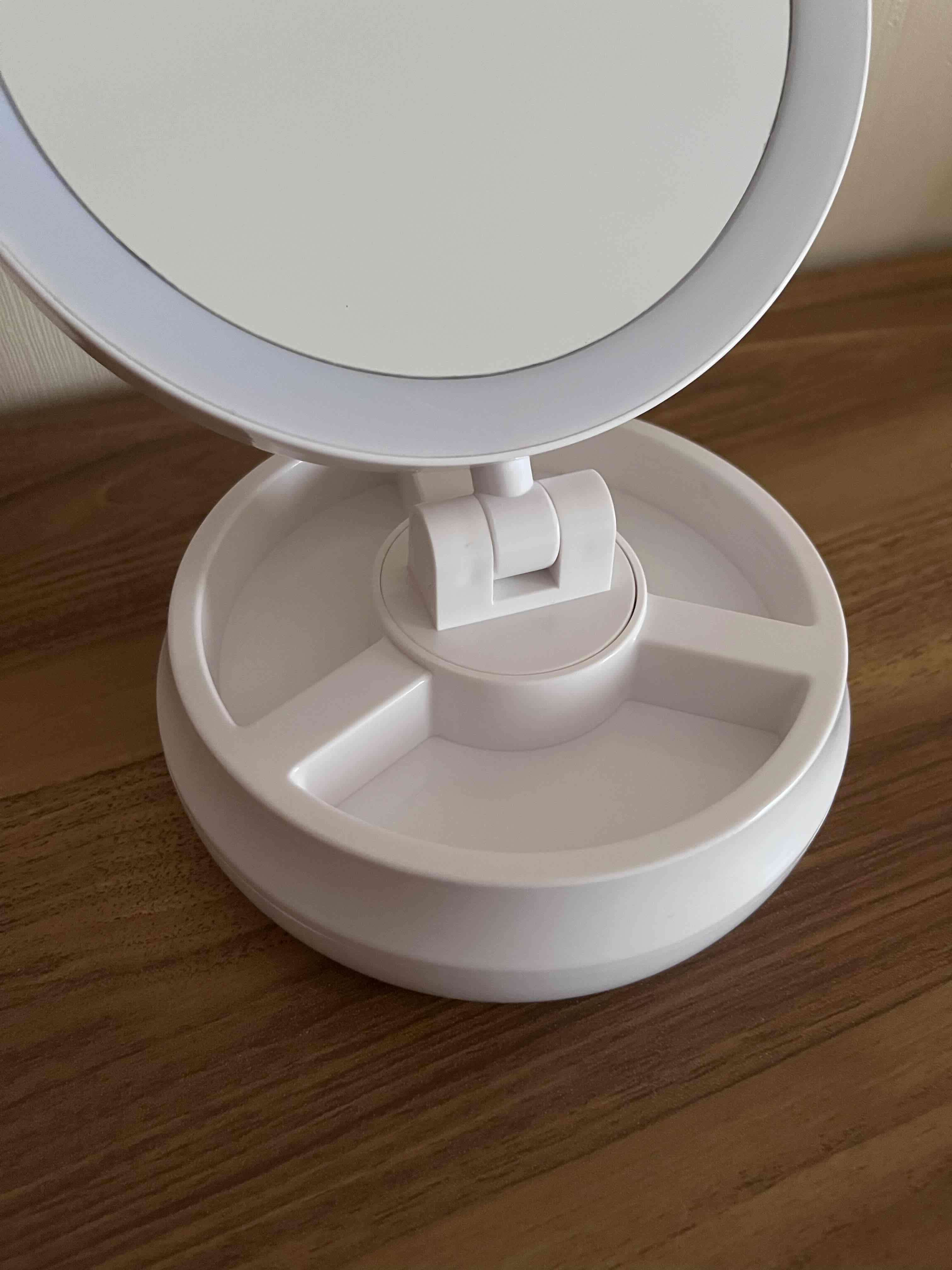 Espejo con luz LED ajustable con aumento - miniatura 5