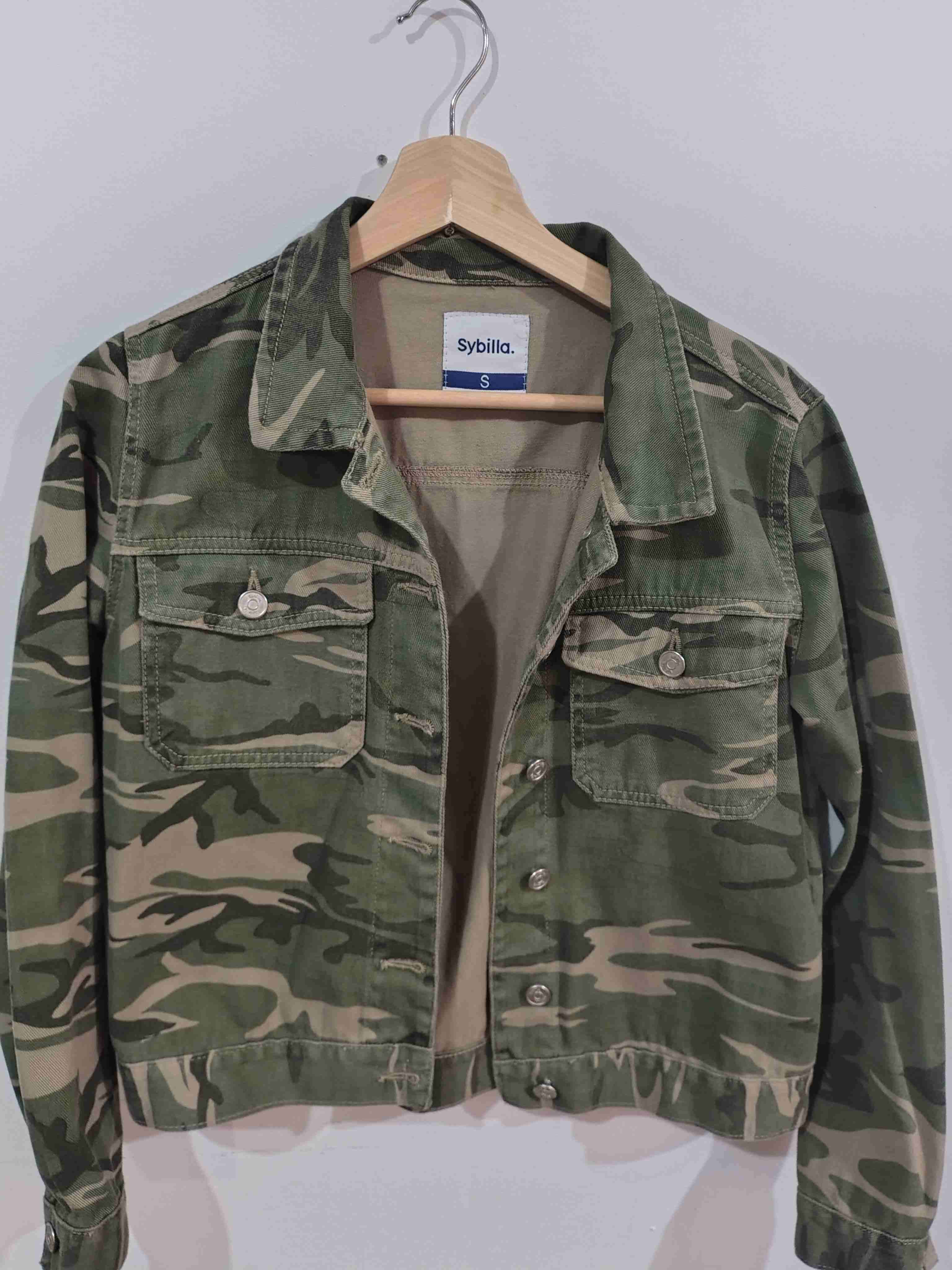 Chaqueta camuflada verde mujer