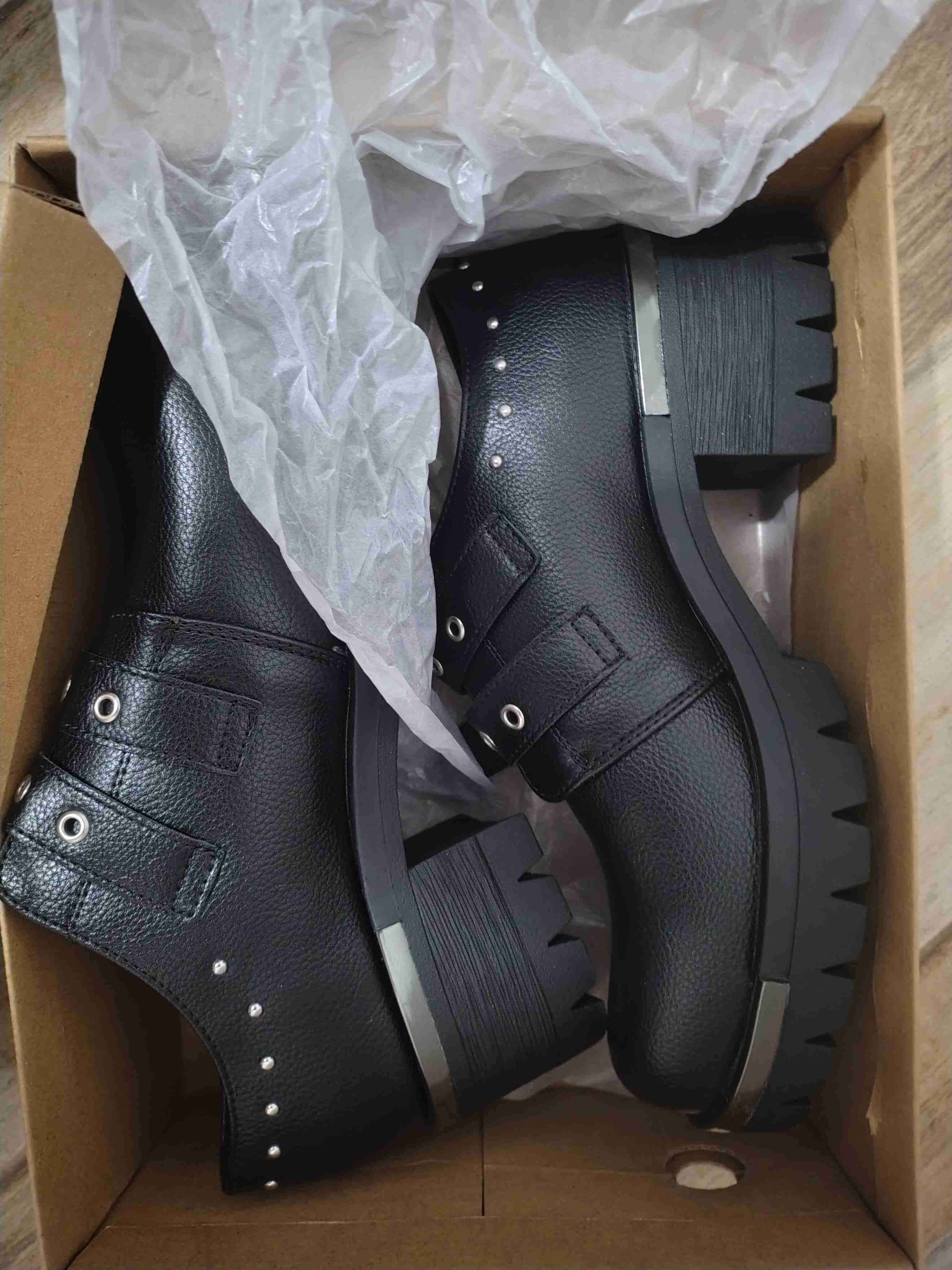 Zapatos negros con doble hebilla - miniatura 2