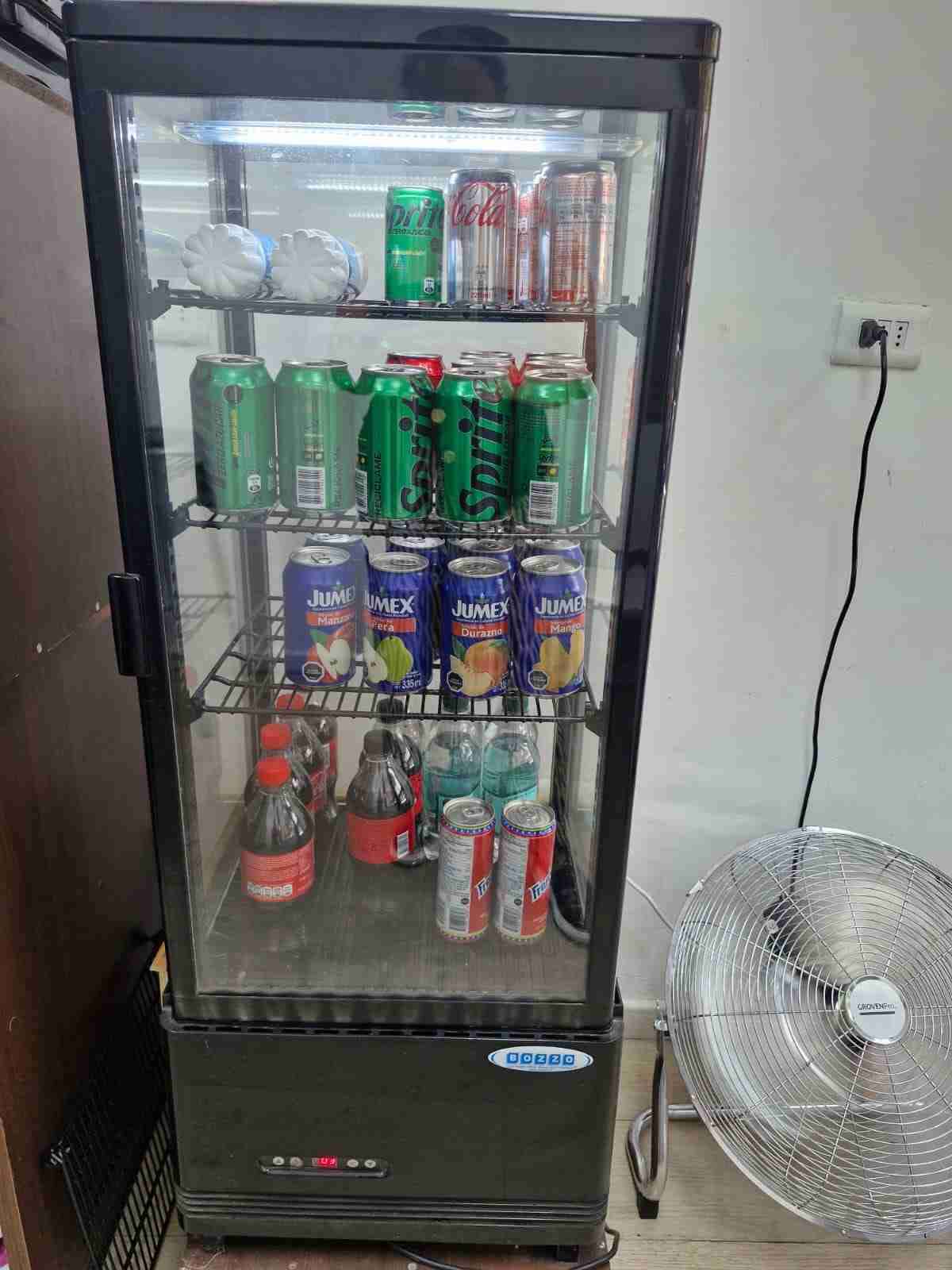 VitrinaBozzo refrigerada negra - miniatura 2